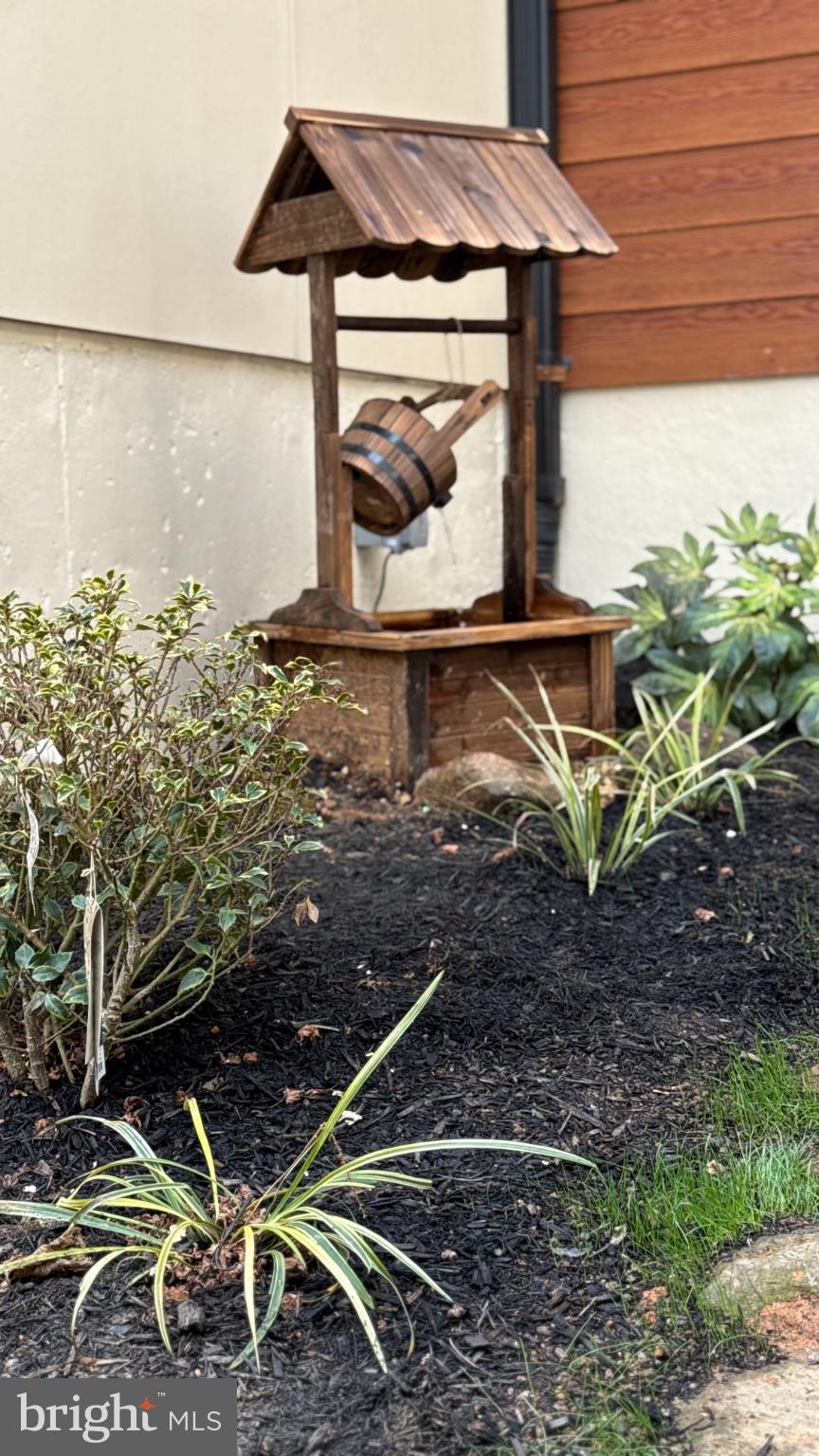 DEVON PARK - Residential