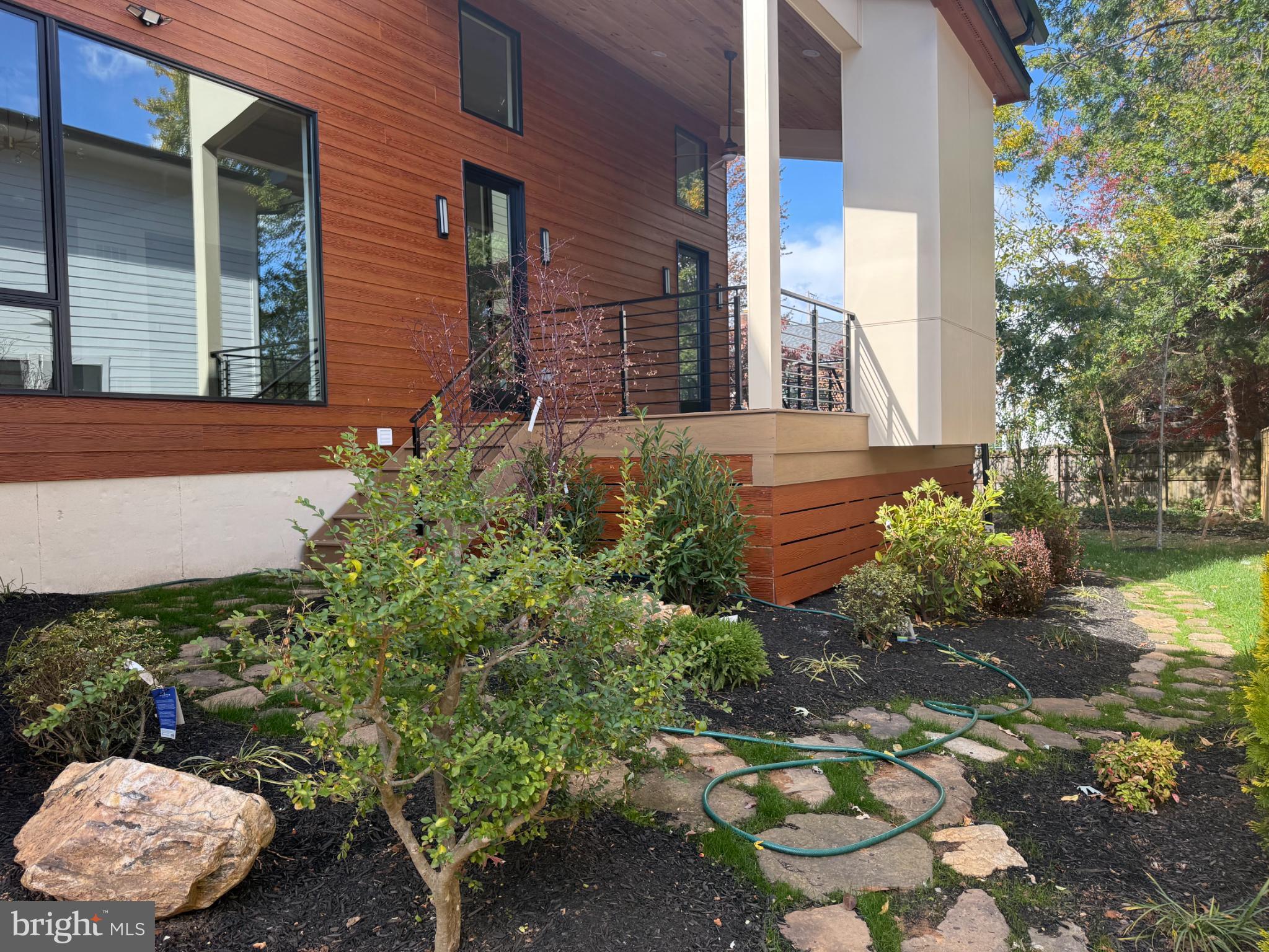 DEVON PARK - Residential