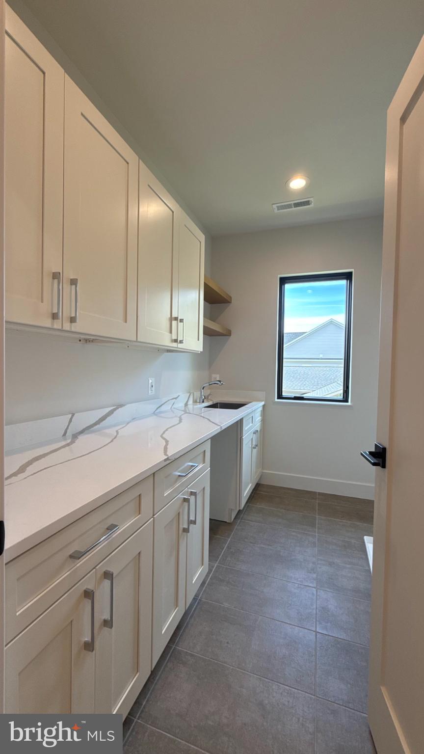 DEVON PARK - Residential