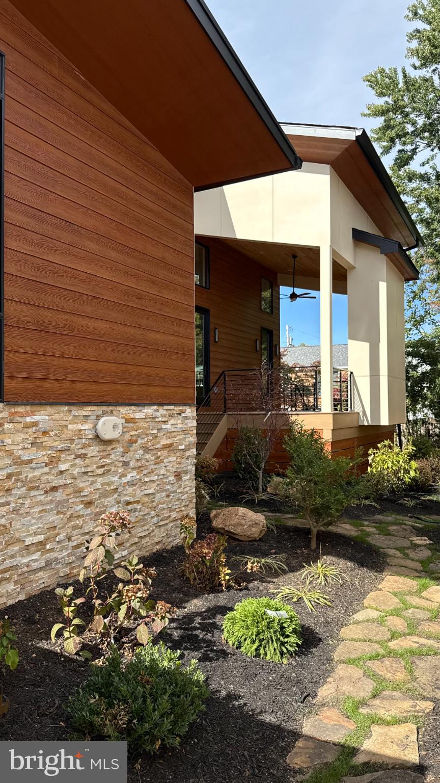 DEVON PARK - Residential