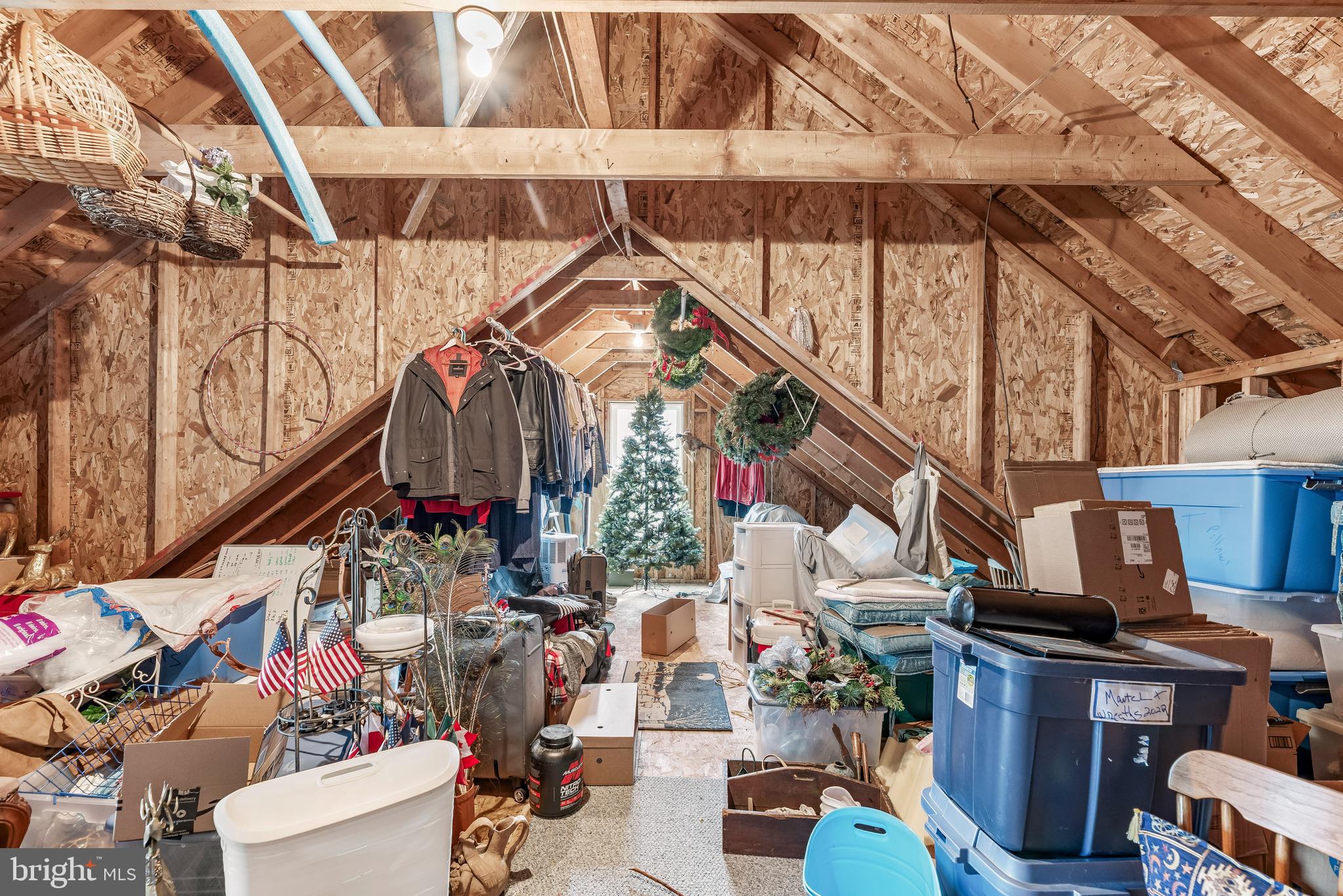 PINE LAKE - Residential