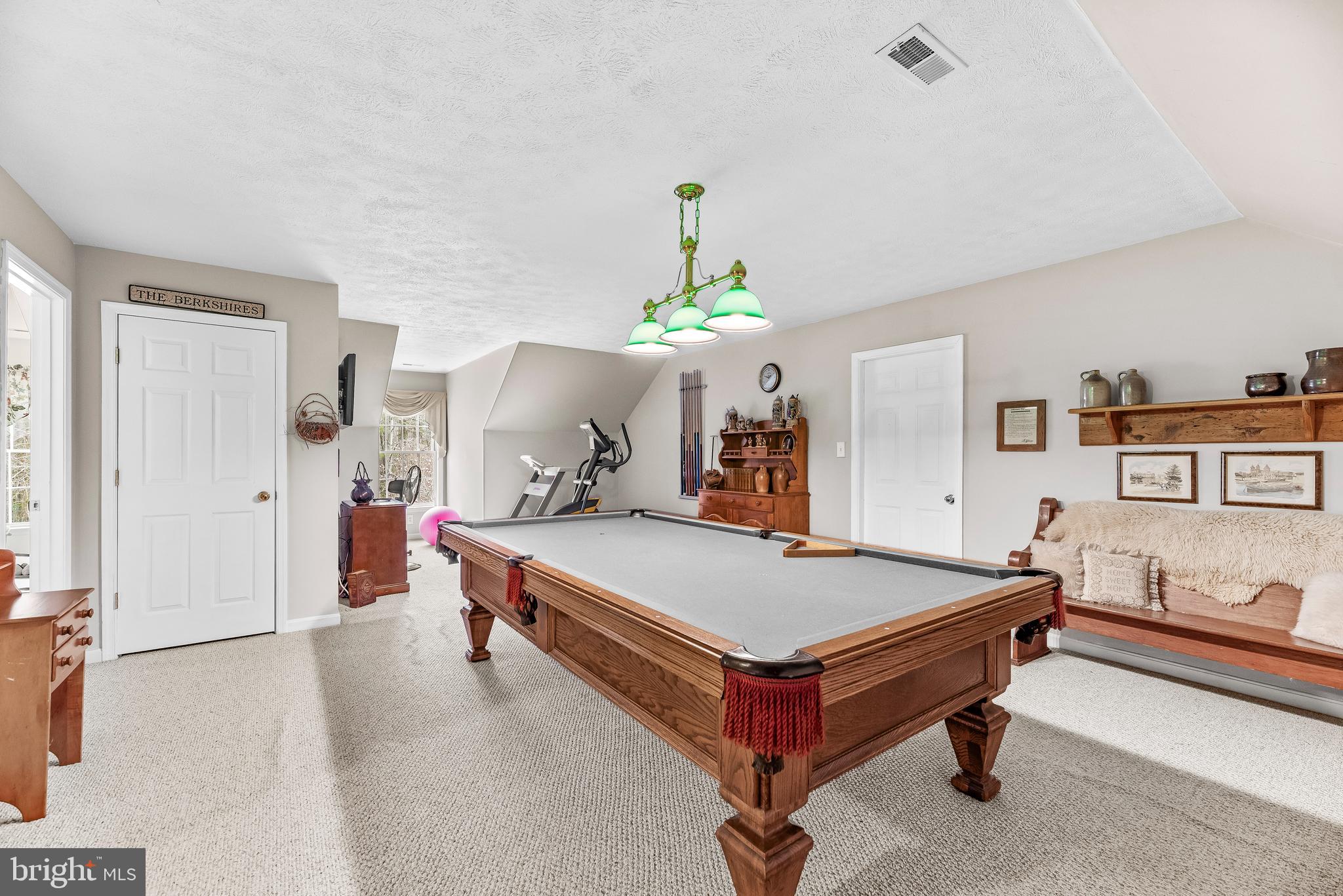 PINE LAKE - Residential