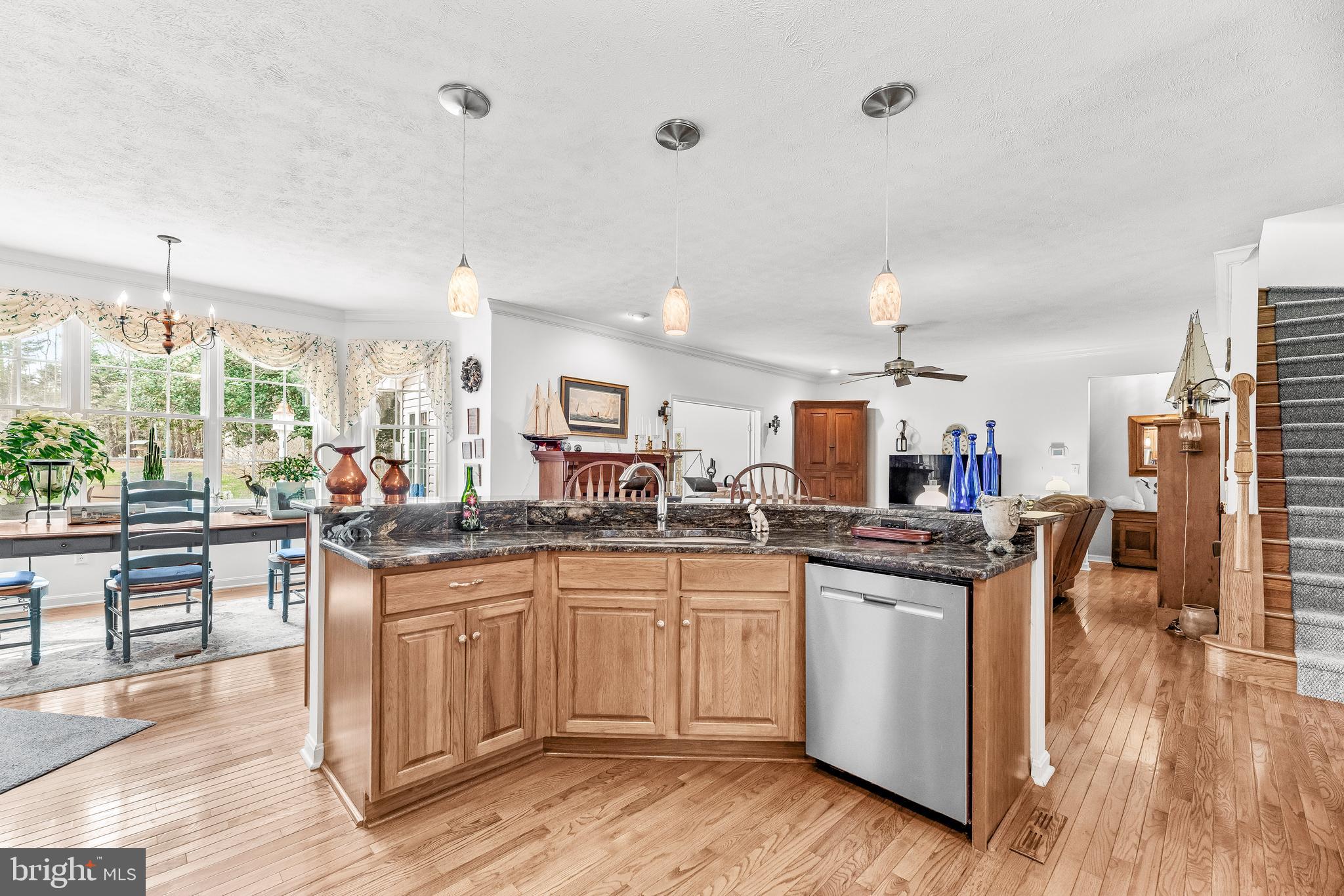 PINE LAKE - Residential