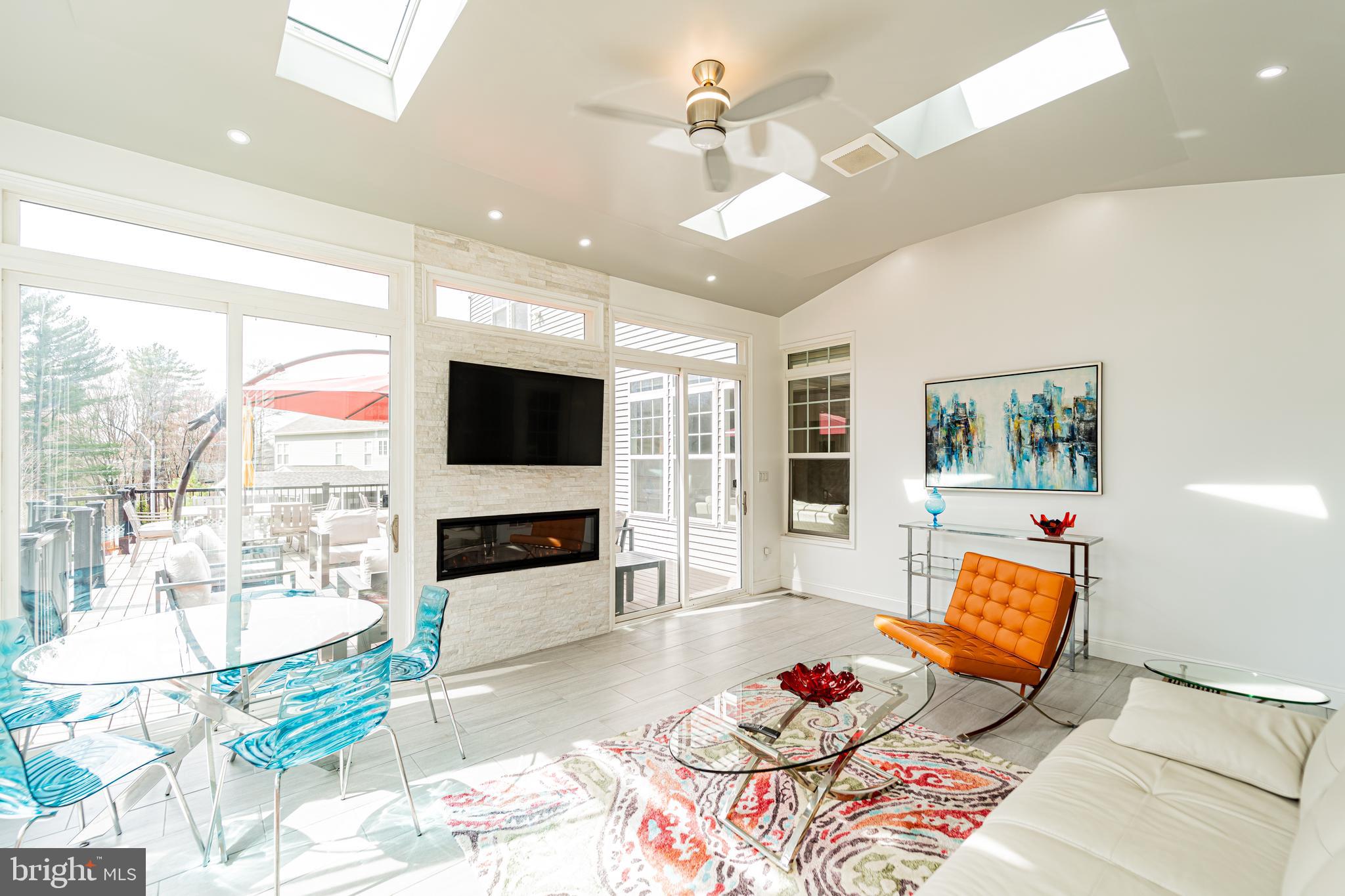 SUMMERHOUSE LANDING - Residential