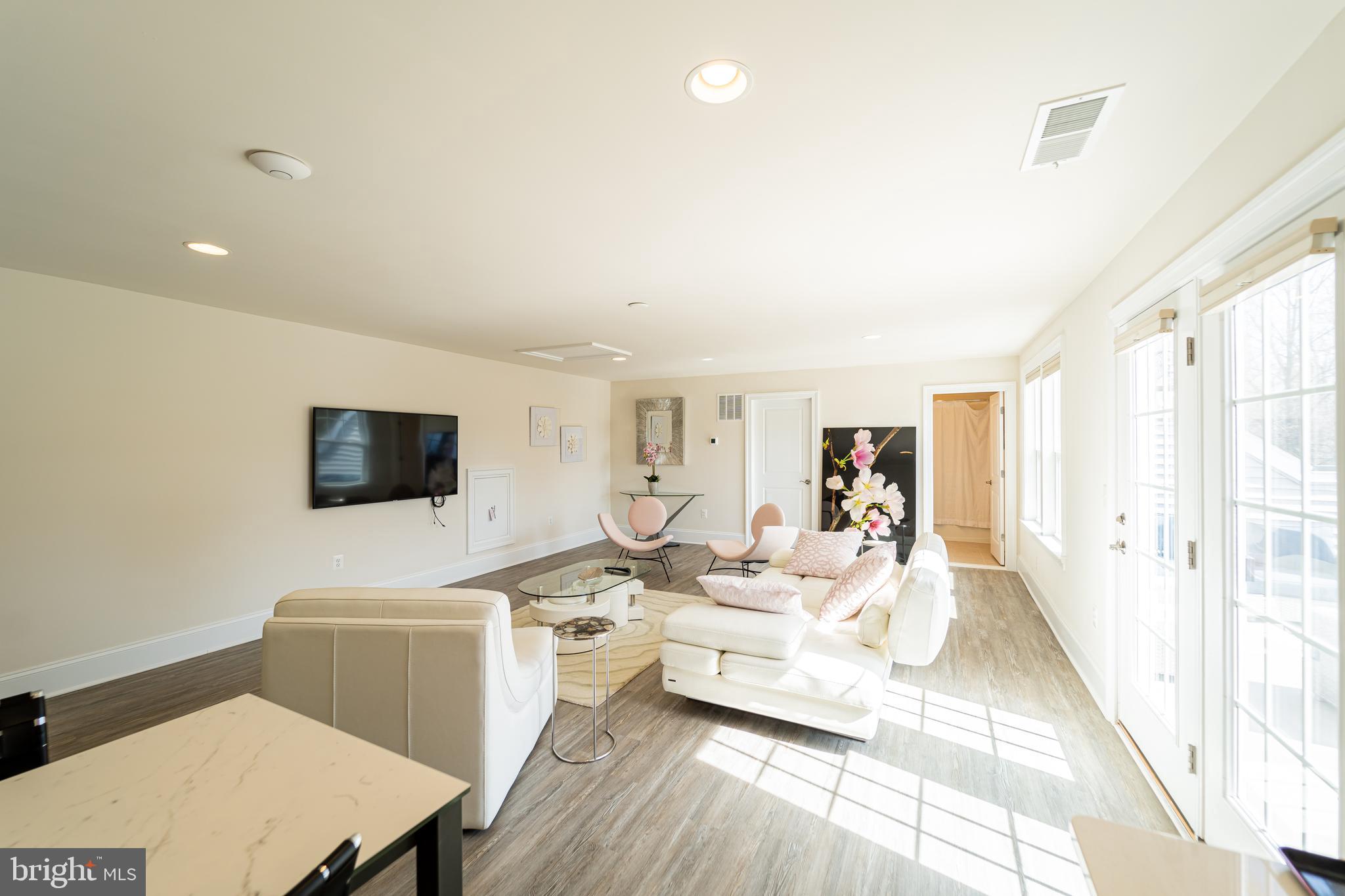 SUMMERHOUSE LANDING - Residential