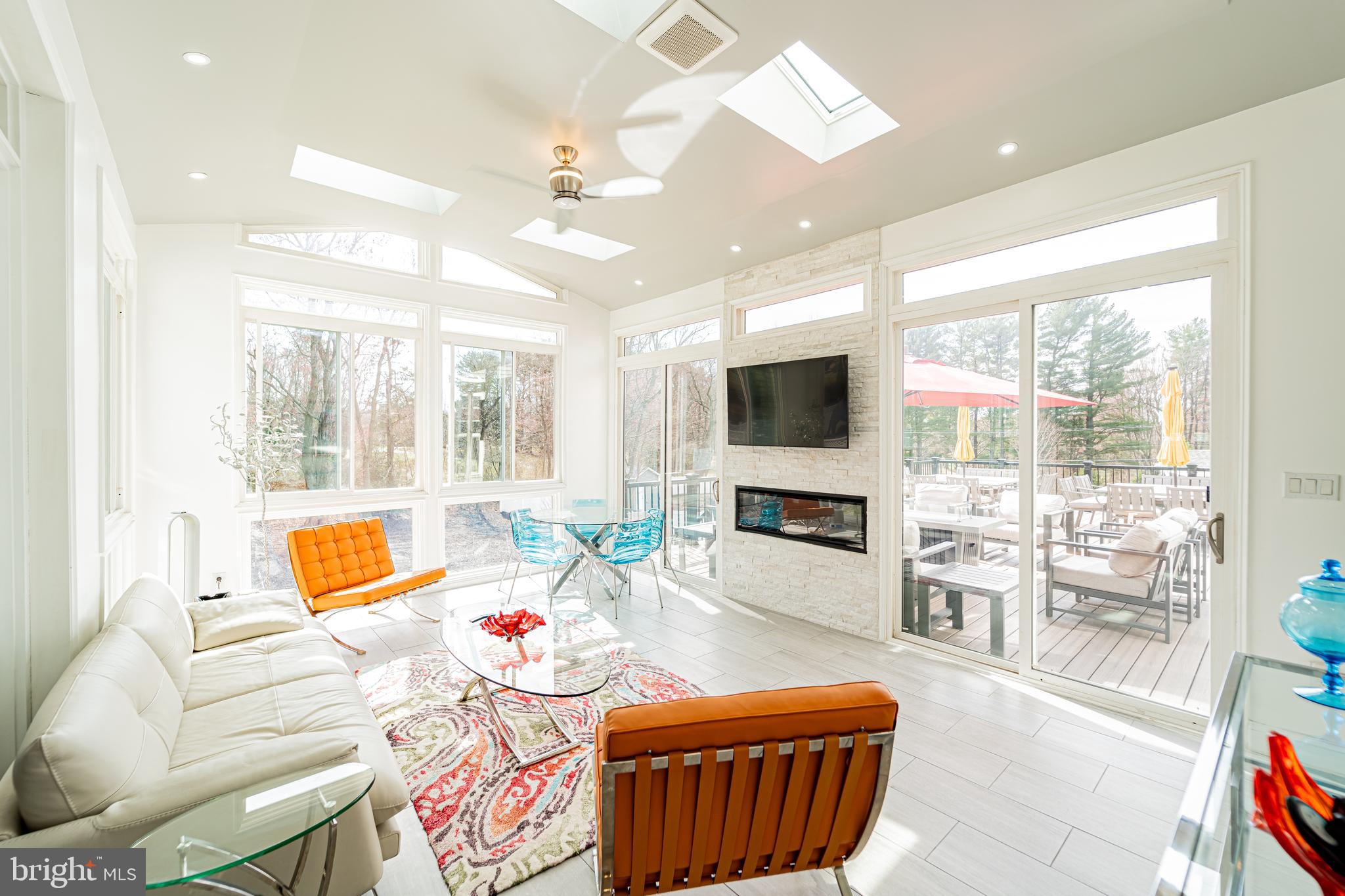 SUMMERHOUSE LANDING - Residential