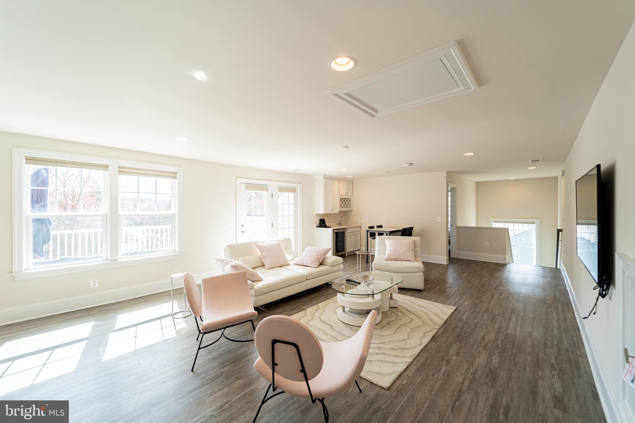 SUMMERHOUSE LANDING - Residential