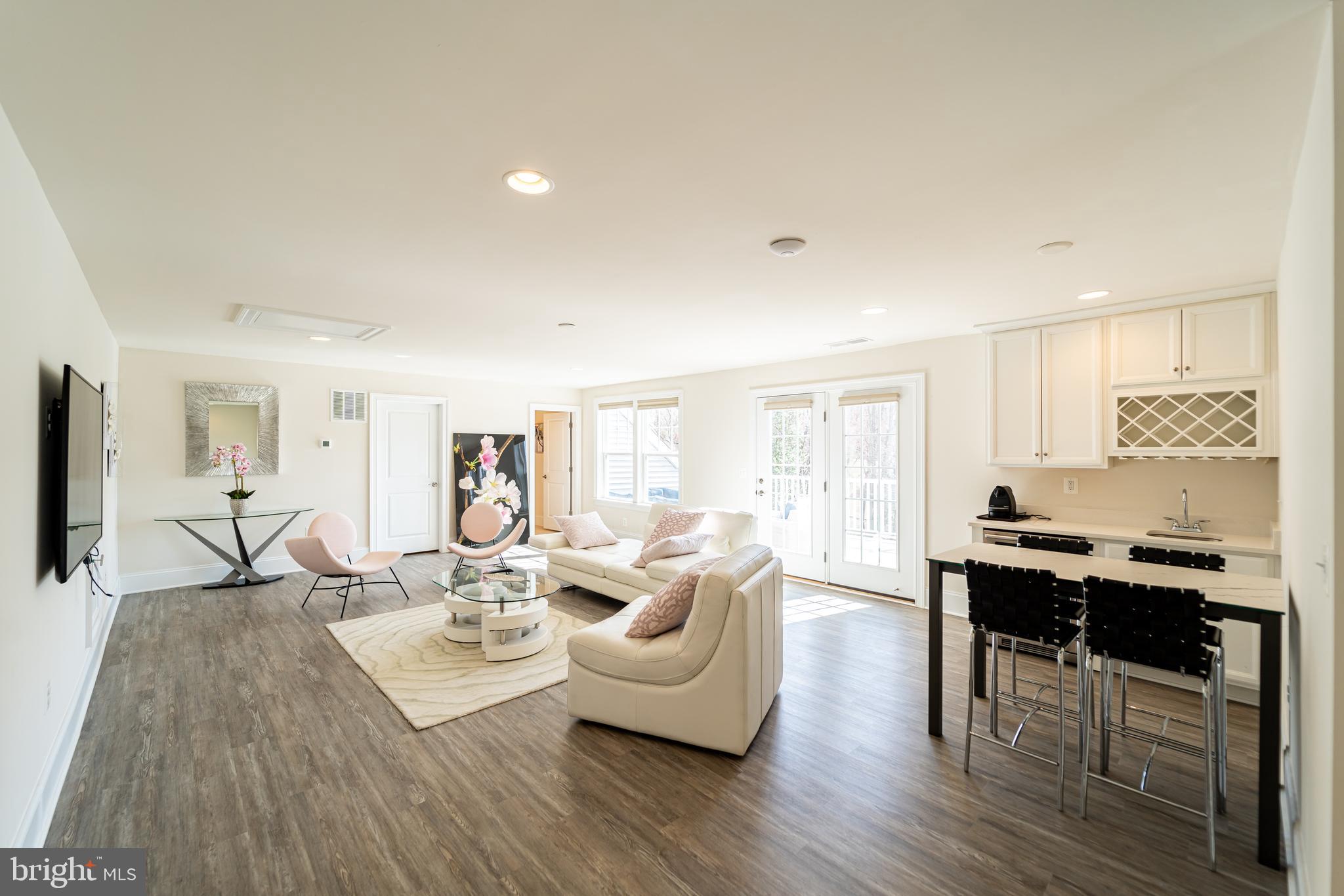 SUMMERHOUSE LANDING - Residential