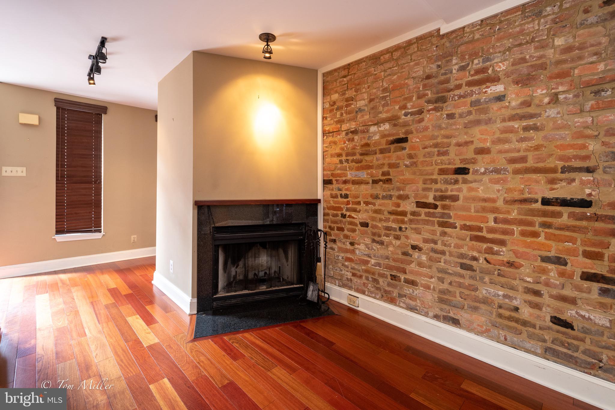 FEDERAL HILL HISTORIC DISTRICT - Residential Lease