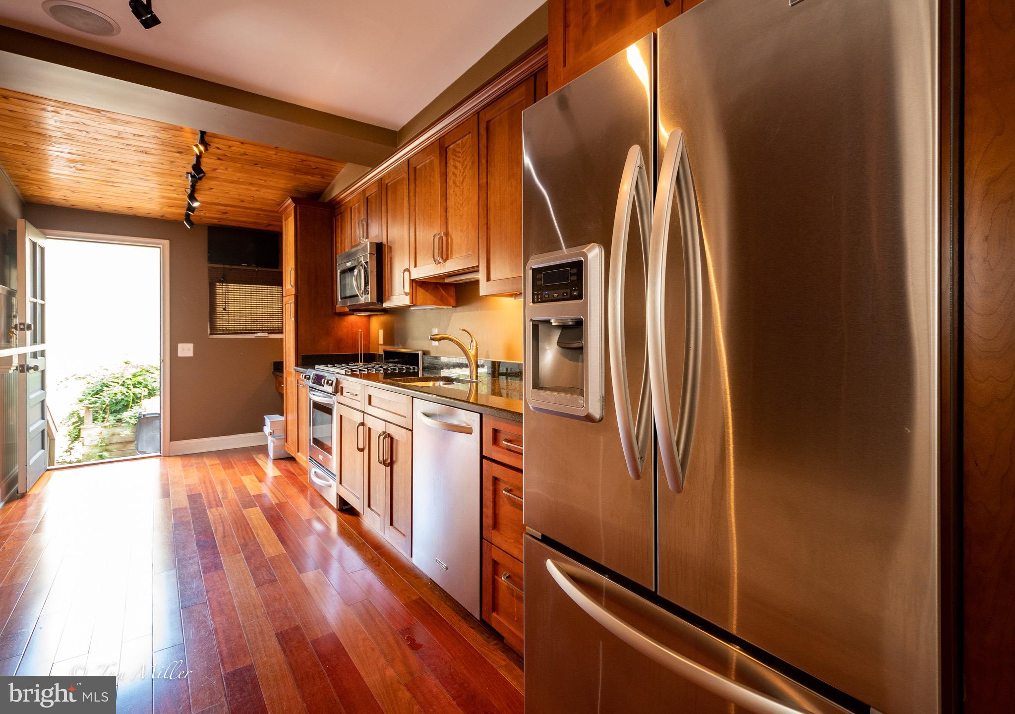 FEDERAL HILL HISTORIC DISTRICT - Residential Lease