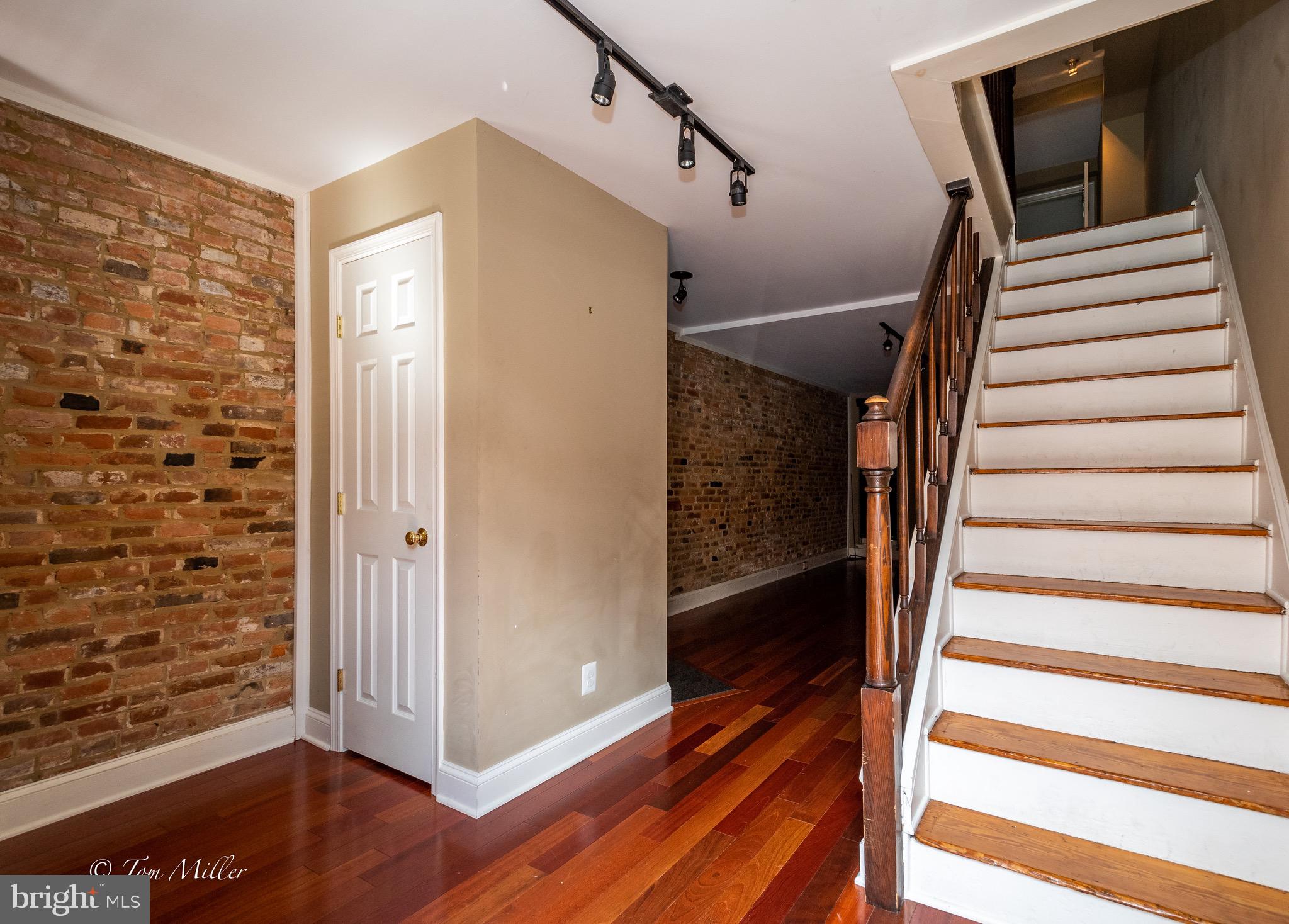 FEDERAL HILL HISTORIC DISTRICT - Residential Lease