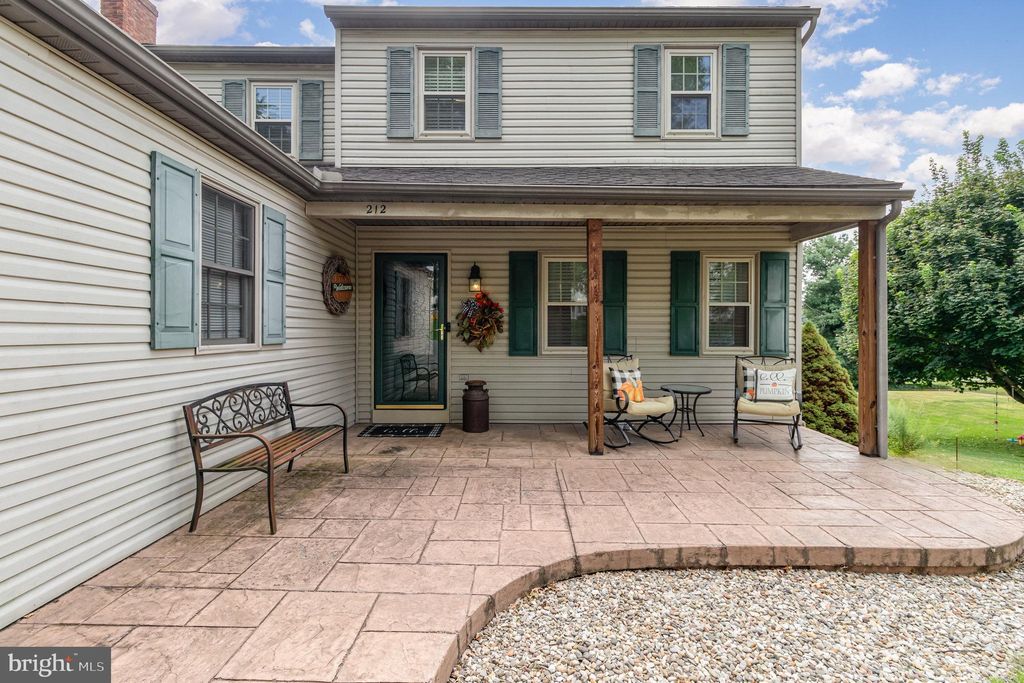 Photo of 212 Weaver Drive, LITITZ, PA 17543 (MLS # PALA2075844)