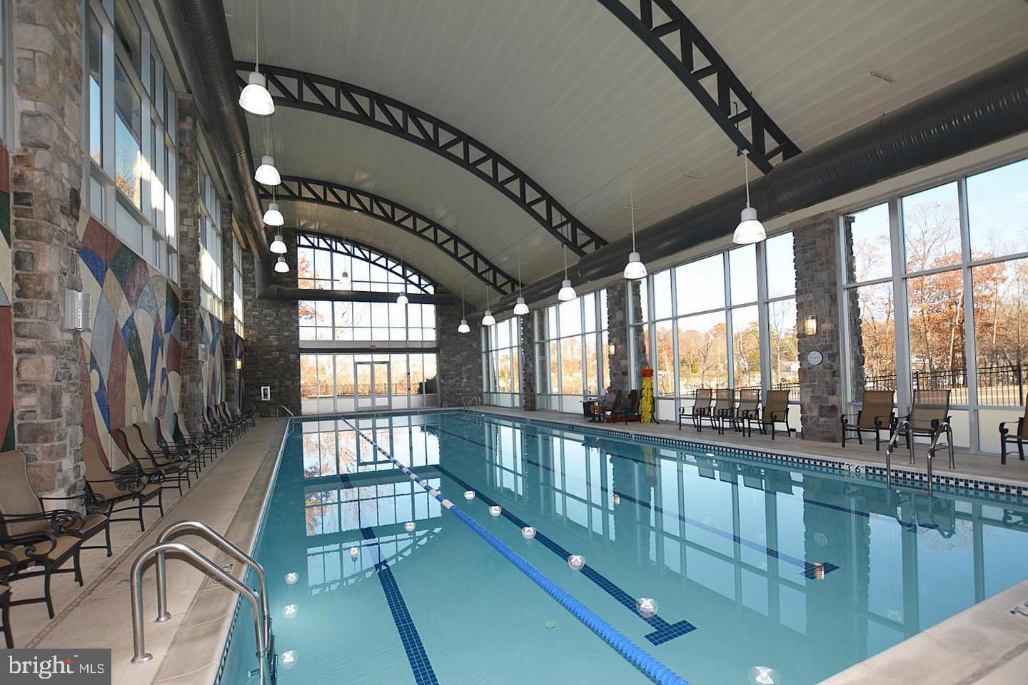 POTOMAC CLUB CONDOMINIUMS - Residential Lease