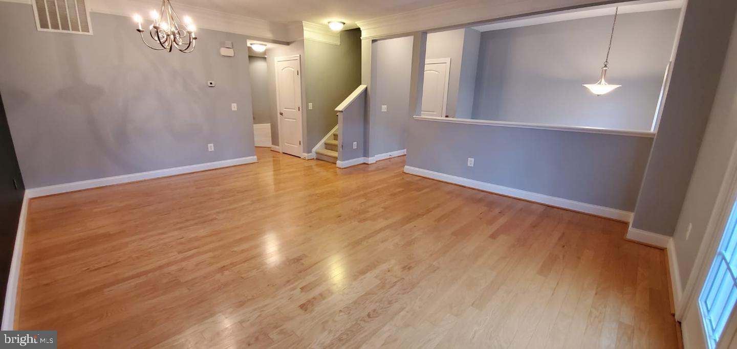 POTOMAC CLUB CONDOMINIUMS - Residential Lease