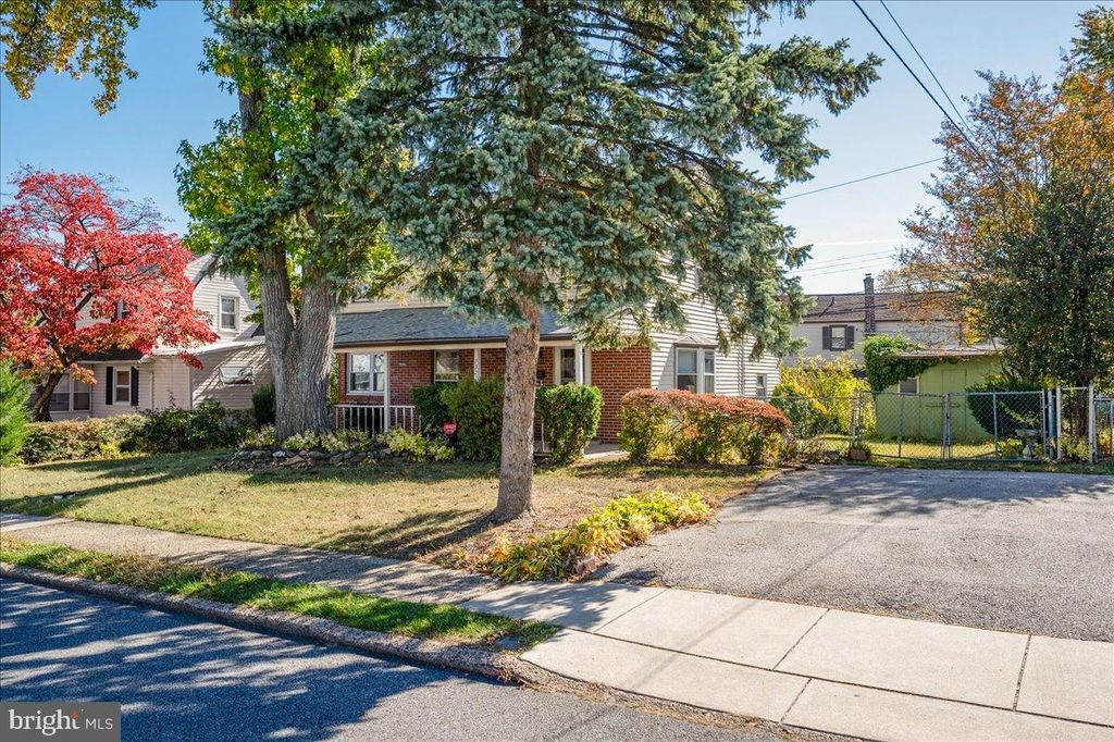 Photo of 722 Thorndale Road, ALDAN, PA 19018 (MLS # PADE2102630)