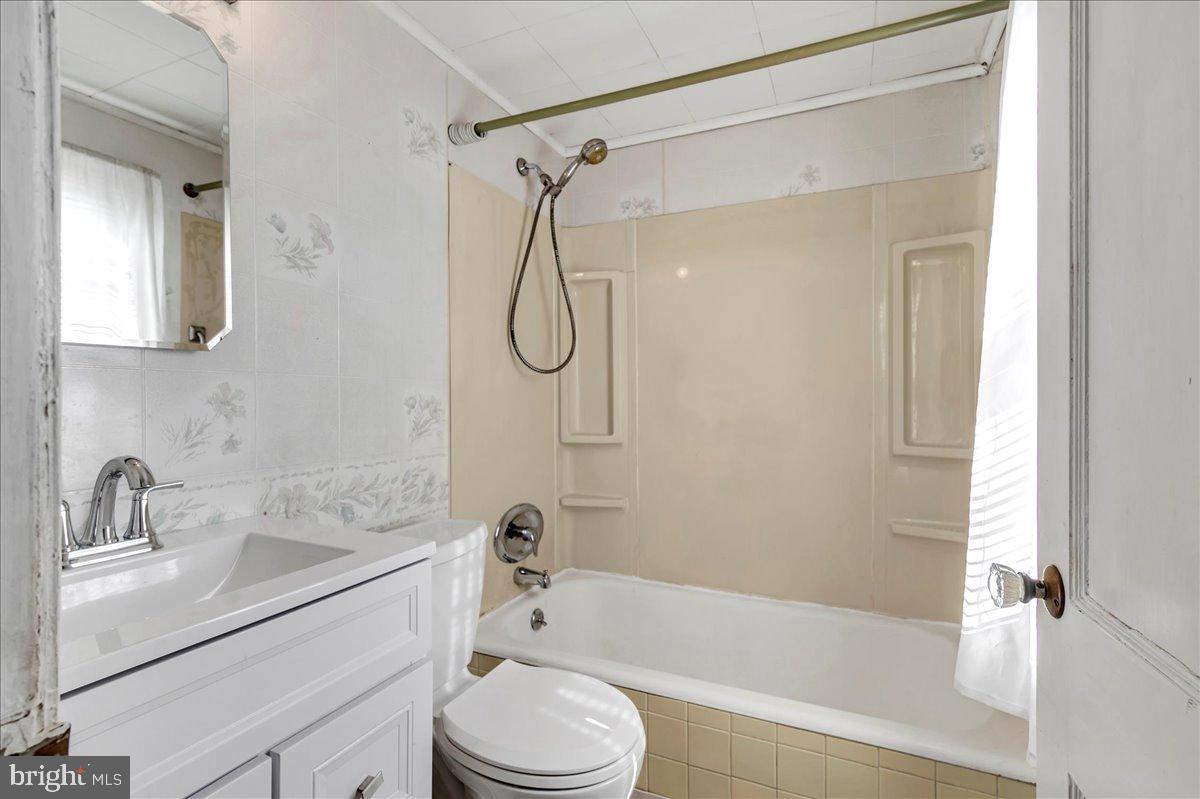 PENN PINES - Residential