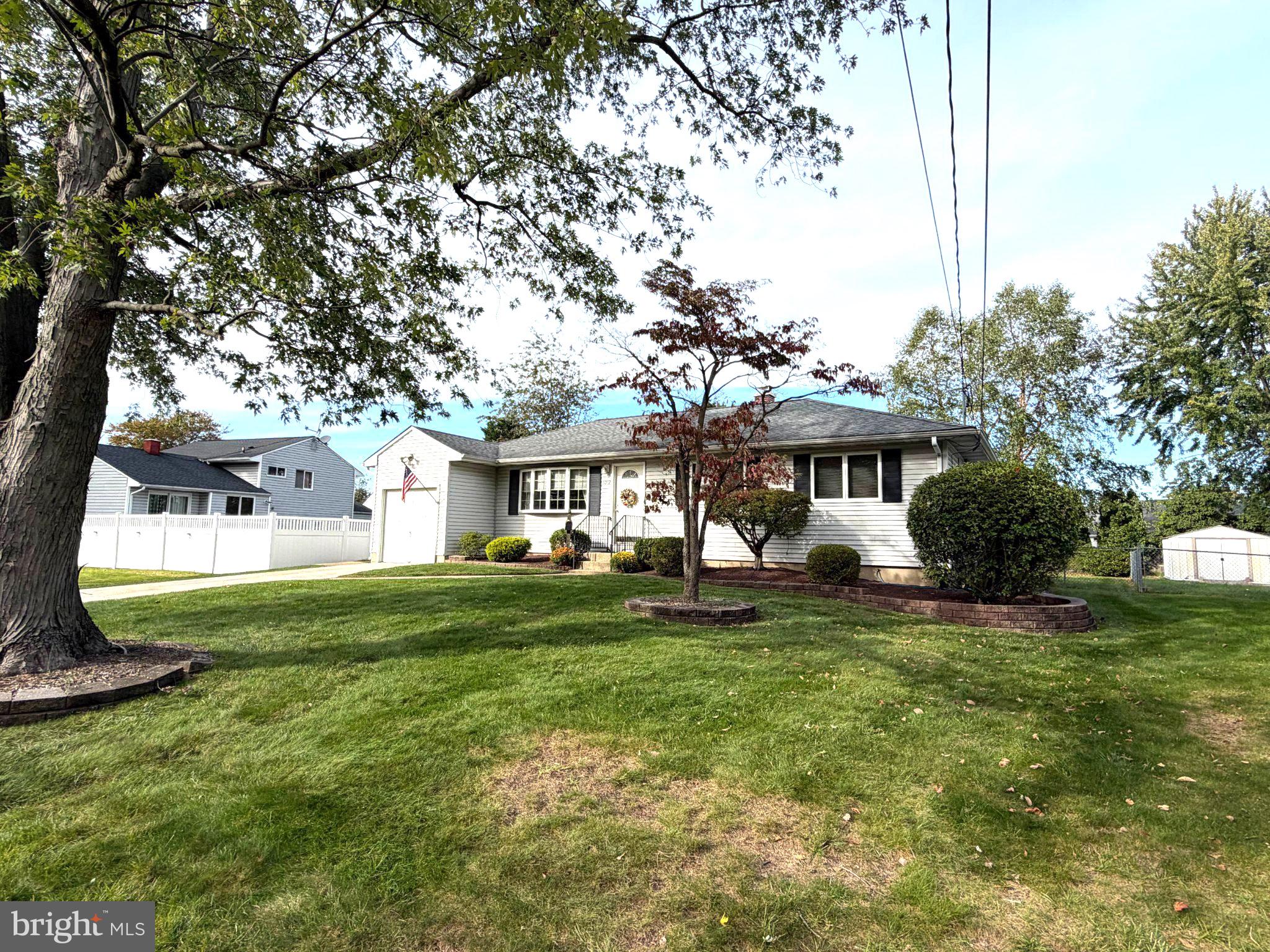 1012 ESTATES BOULEVARD