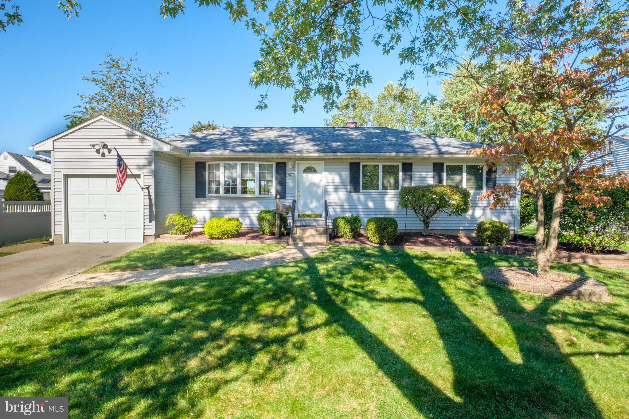 1012 ESTATES BOULEVARD