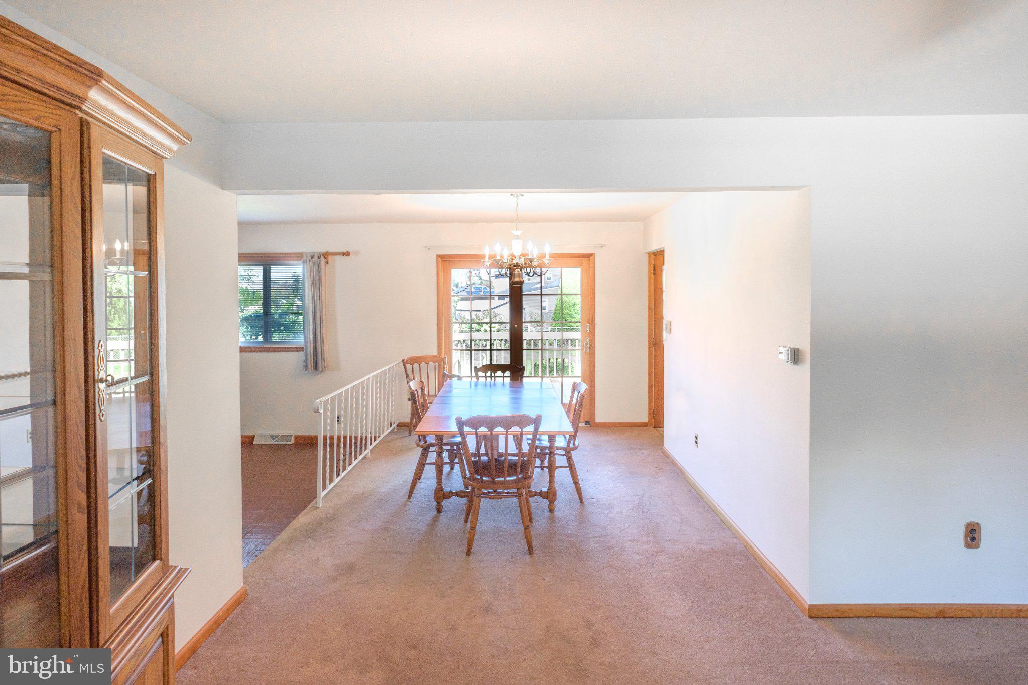 1012 ESTATES BOULEVARD