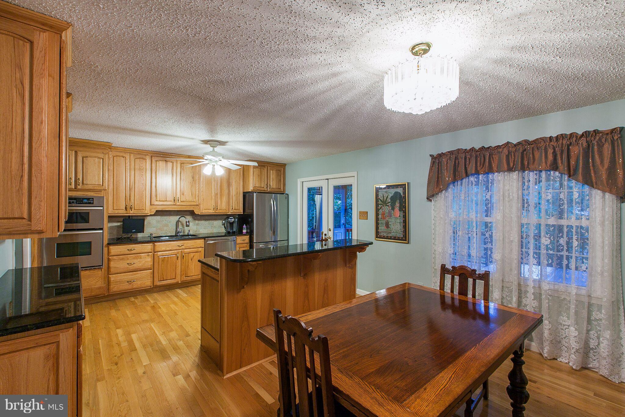 LAKE BRADDOCK - Residential