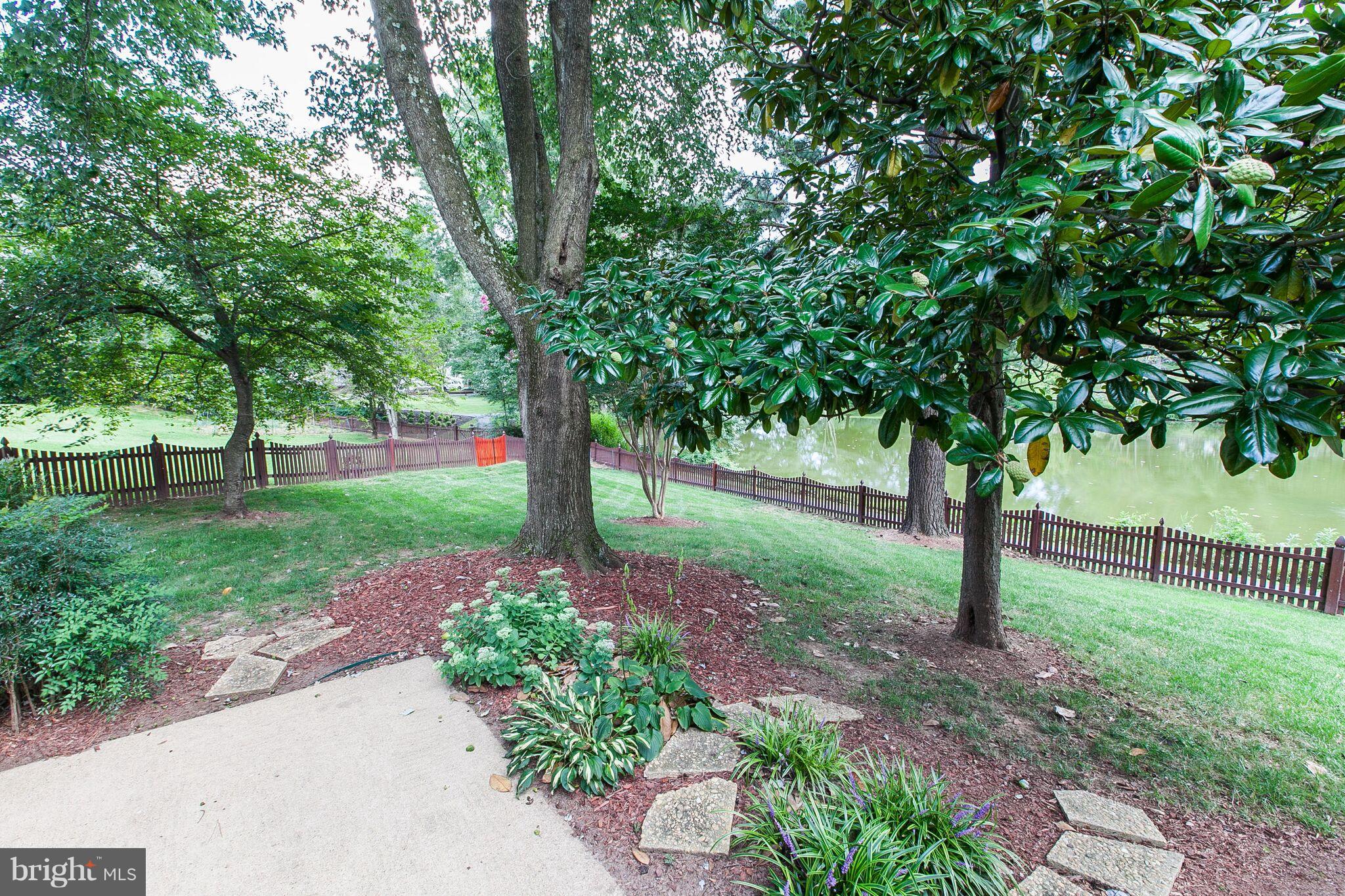 LAKE BRADDOCK - Residential