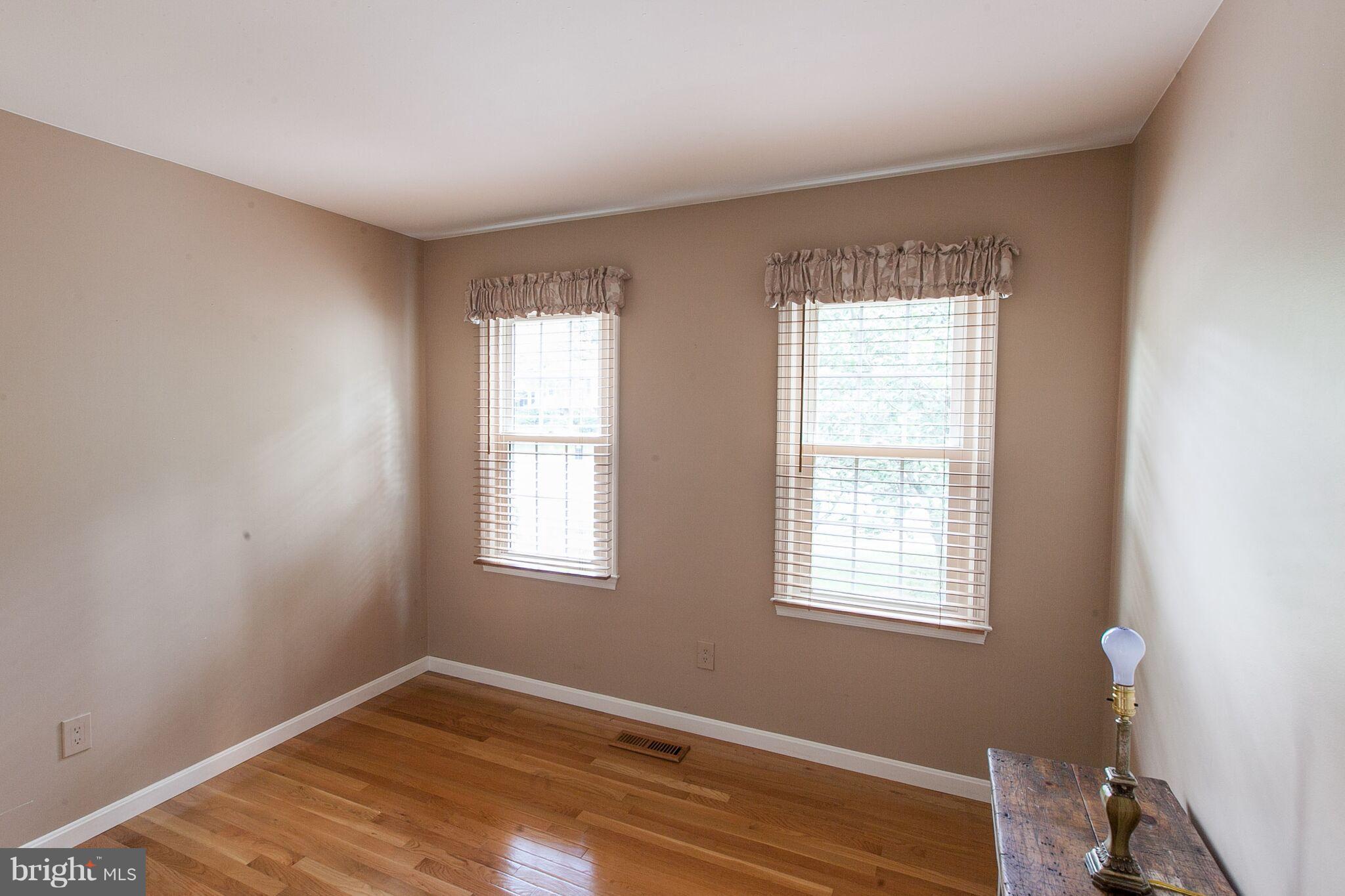 LAKE BRADDOCK - Residential