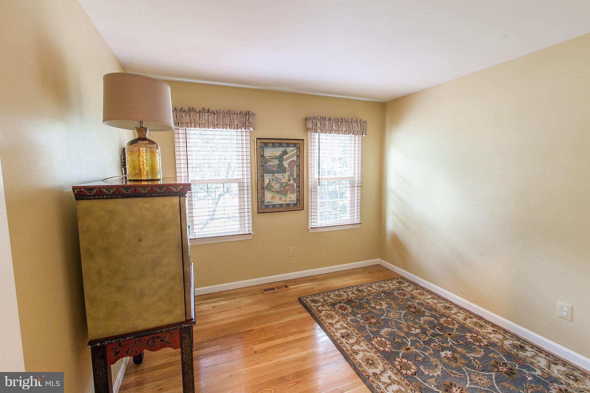 LAKE BRADDOCK - Residential