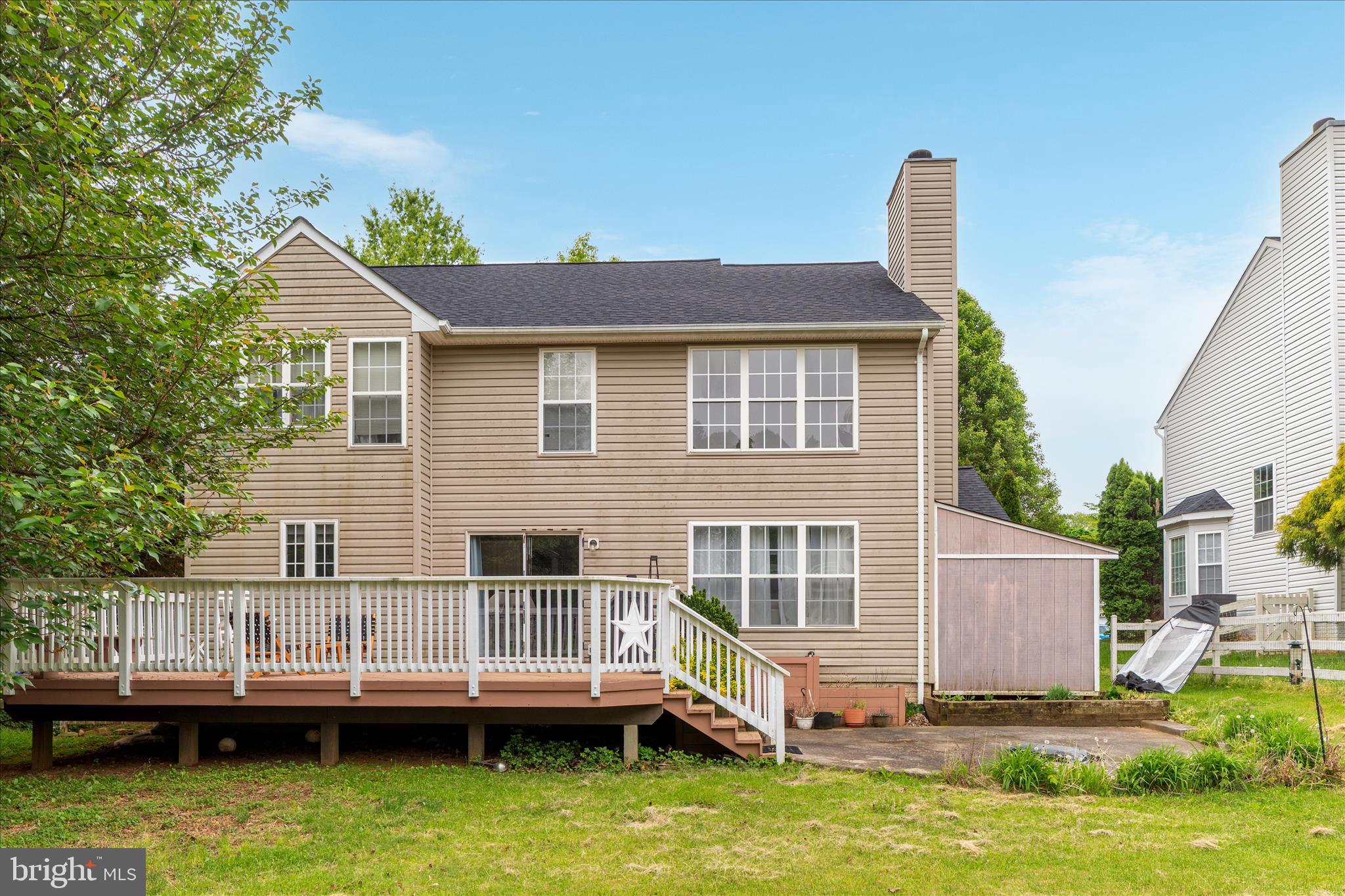 ROUND HILL - Residential