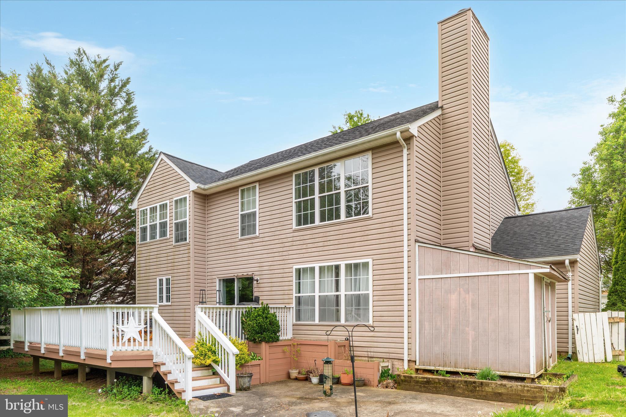 ROUND HILL - Residential