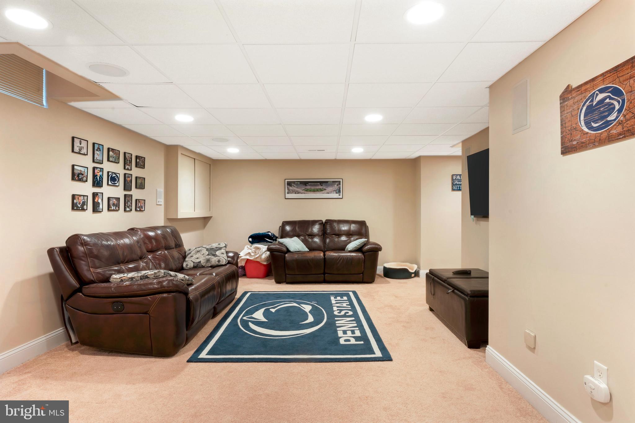 NORTHAMPTON HUNT - Residential