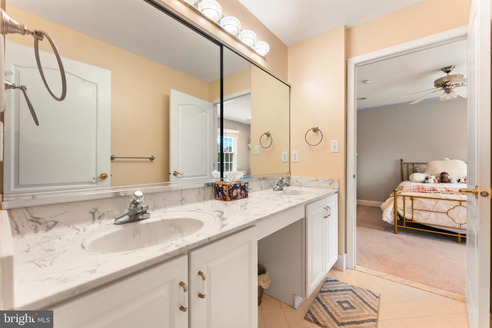 NORTHAMPTON HUNT - Residential