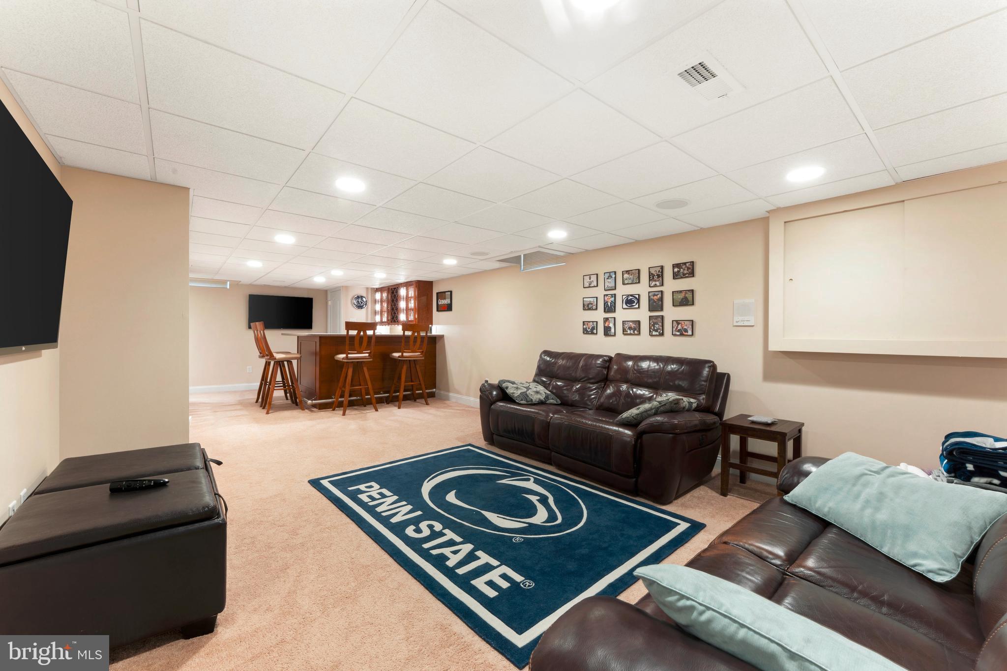 NORTHAMPTON HUNT - Residential