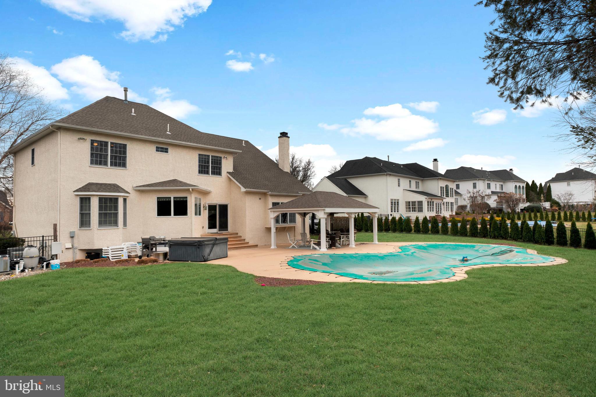 NORTHAMPTON HUNT - Residential