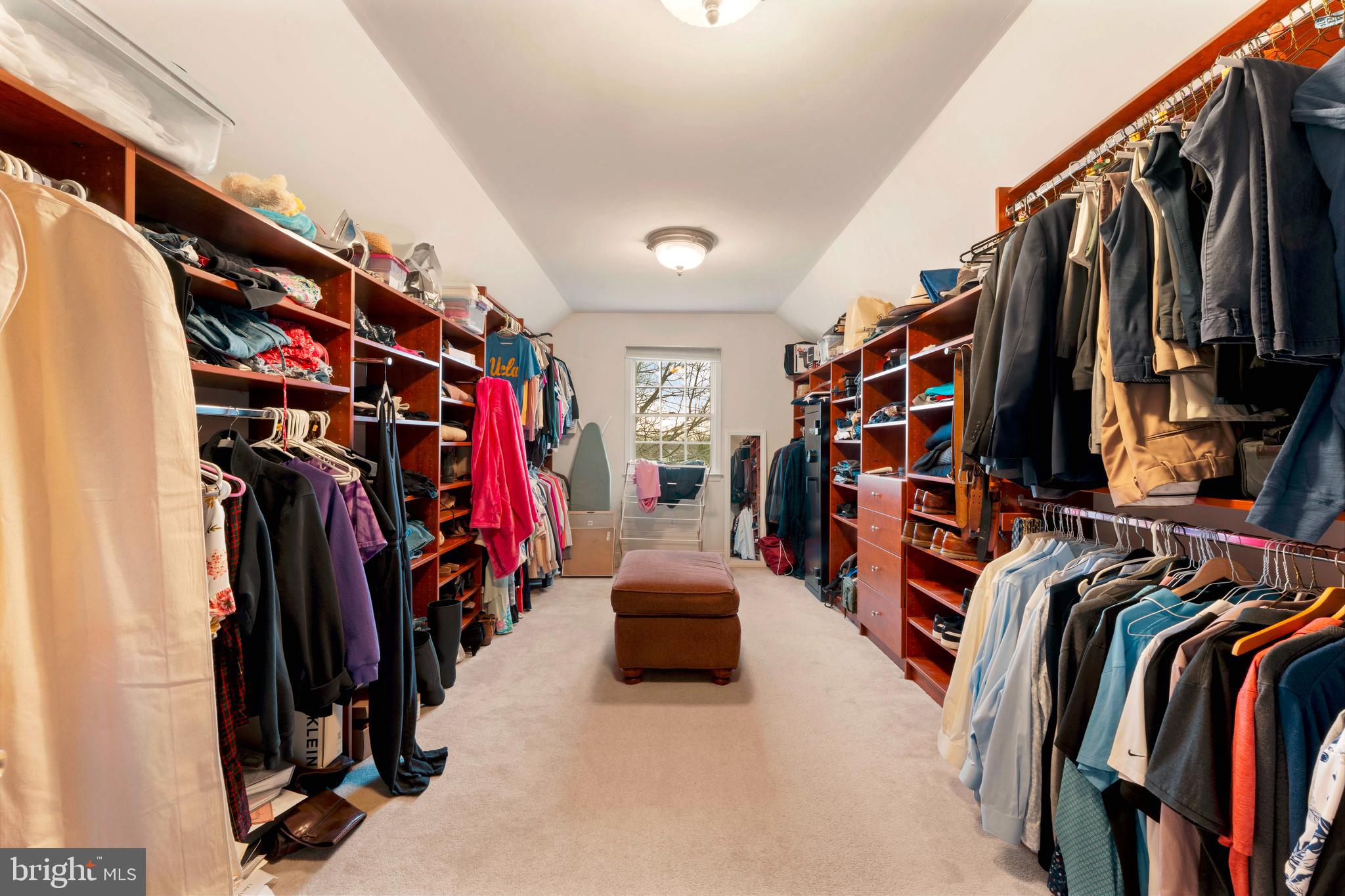 NORTHAMPTON HUNT - Residential