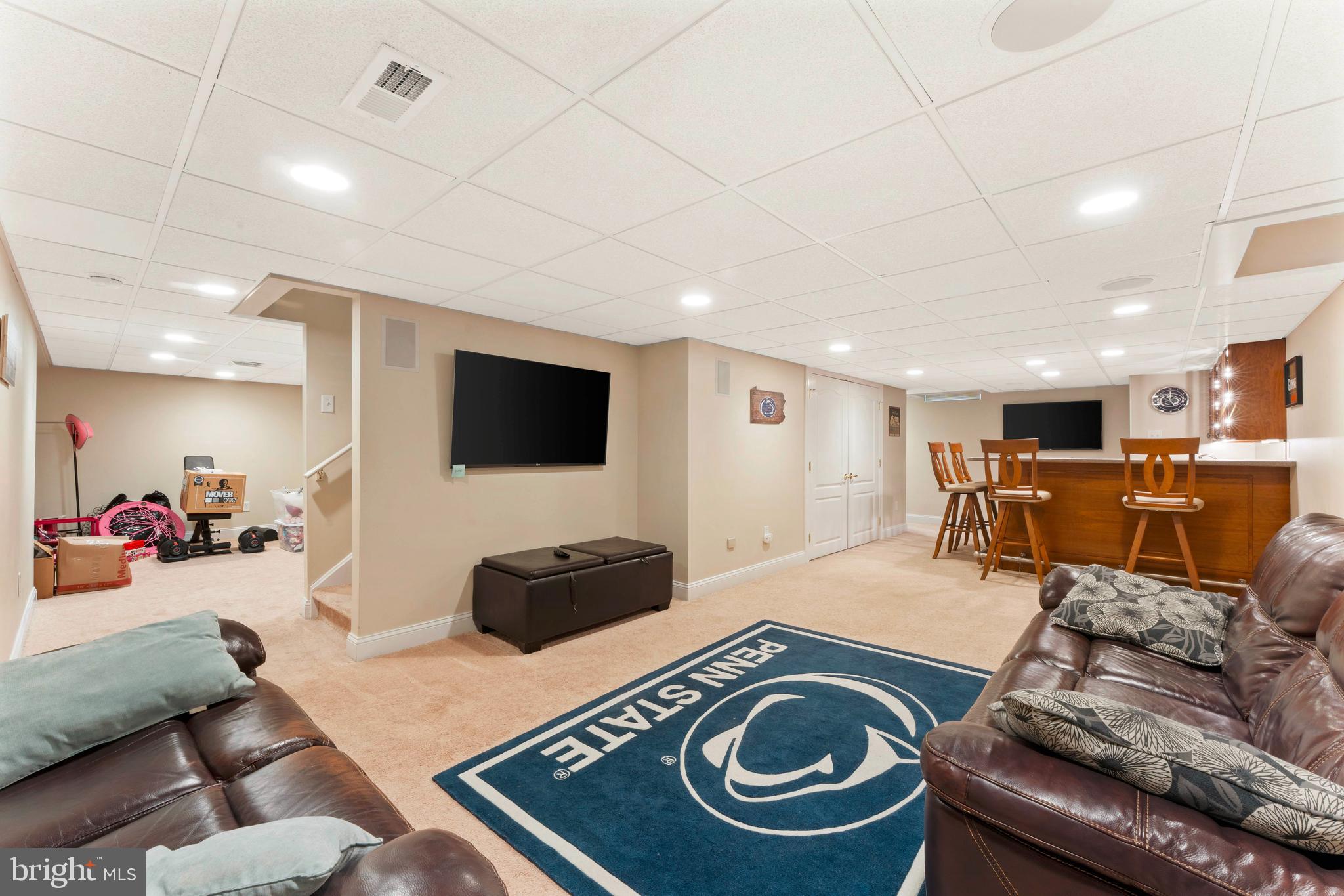 NORTHAMPTON HUNT - Residential