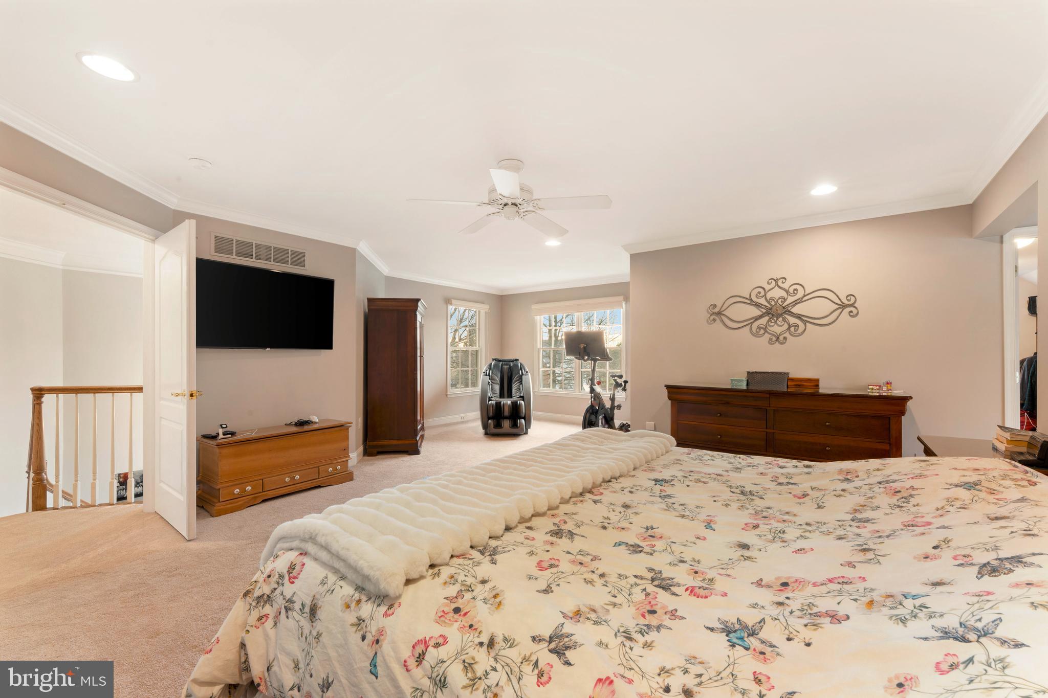 NORTHAMPTON HUNT - Residential