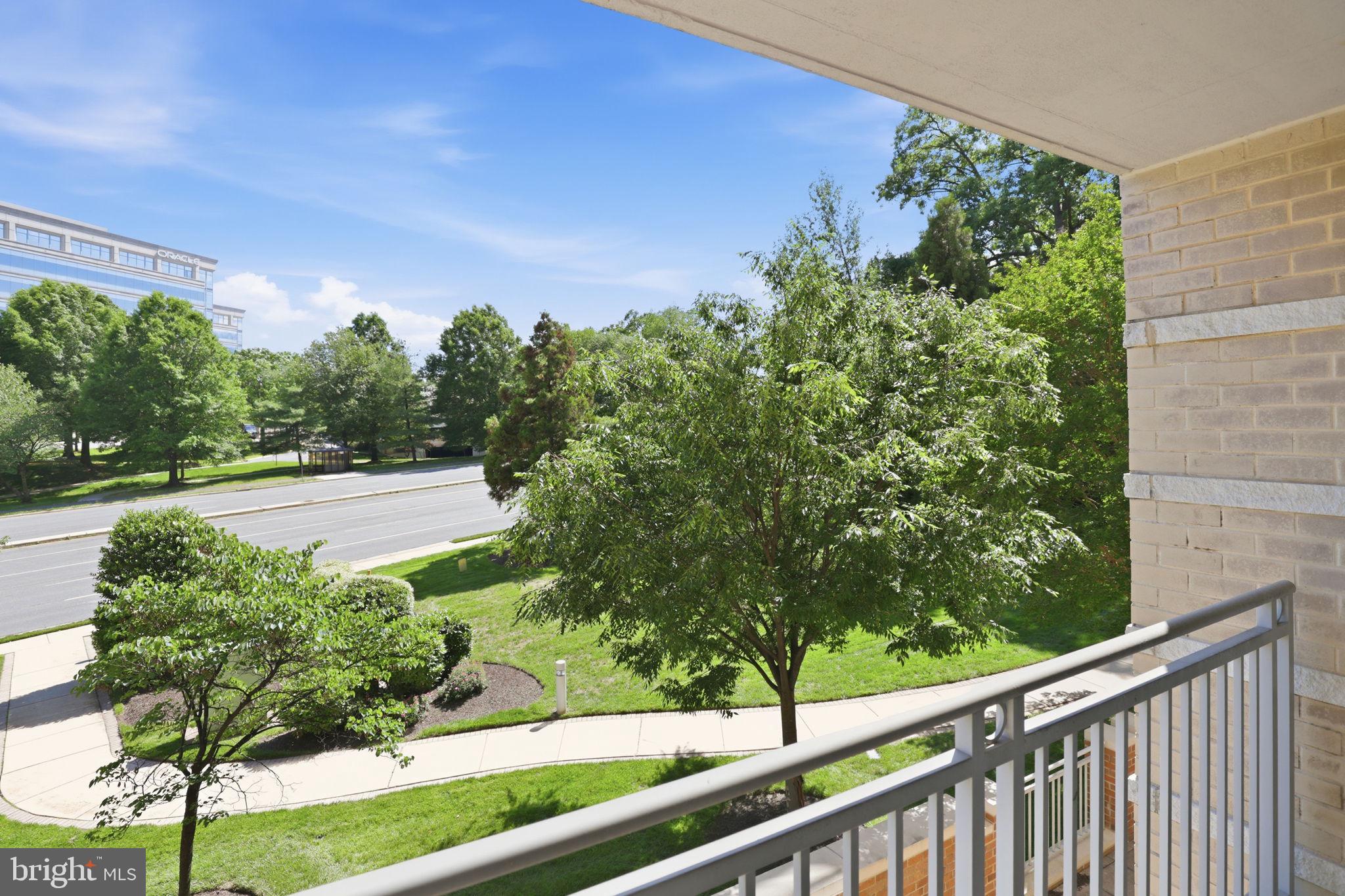 11800 SUNSET HILLS ROAD 218