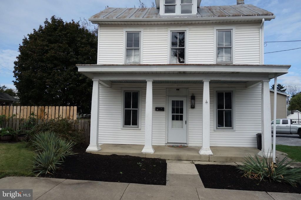 Photo of 311 E Garfield St, SHIPPENSBURG, PA 17257 (MLS # PACB2046096)