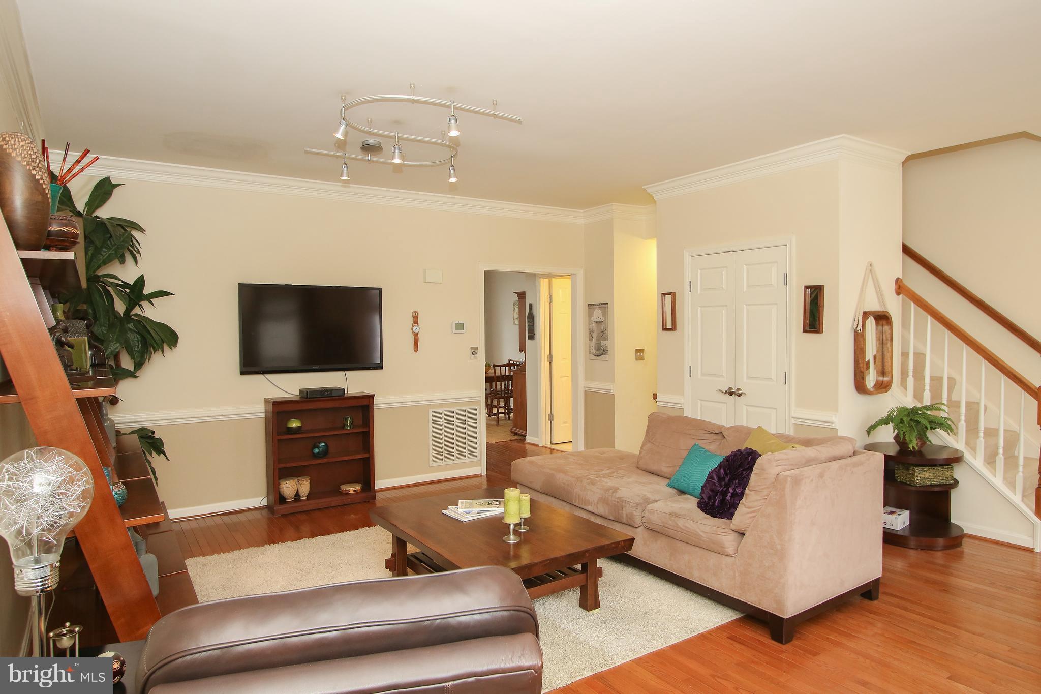 POTOMAC LAKES - Residential