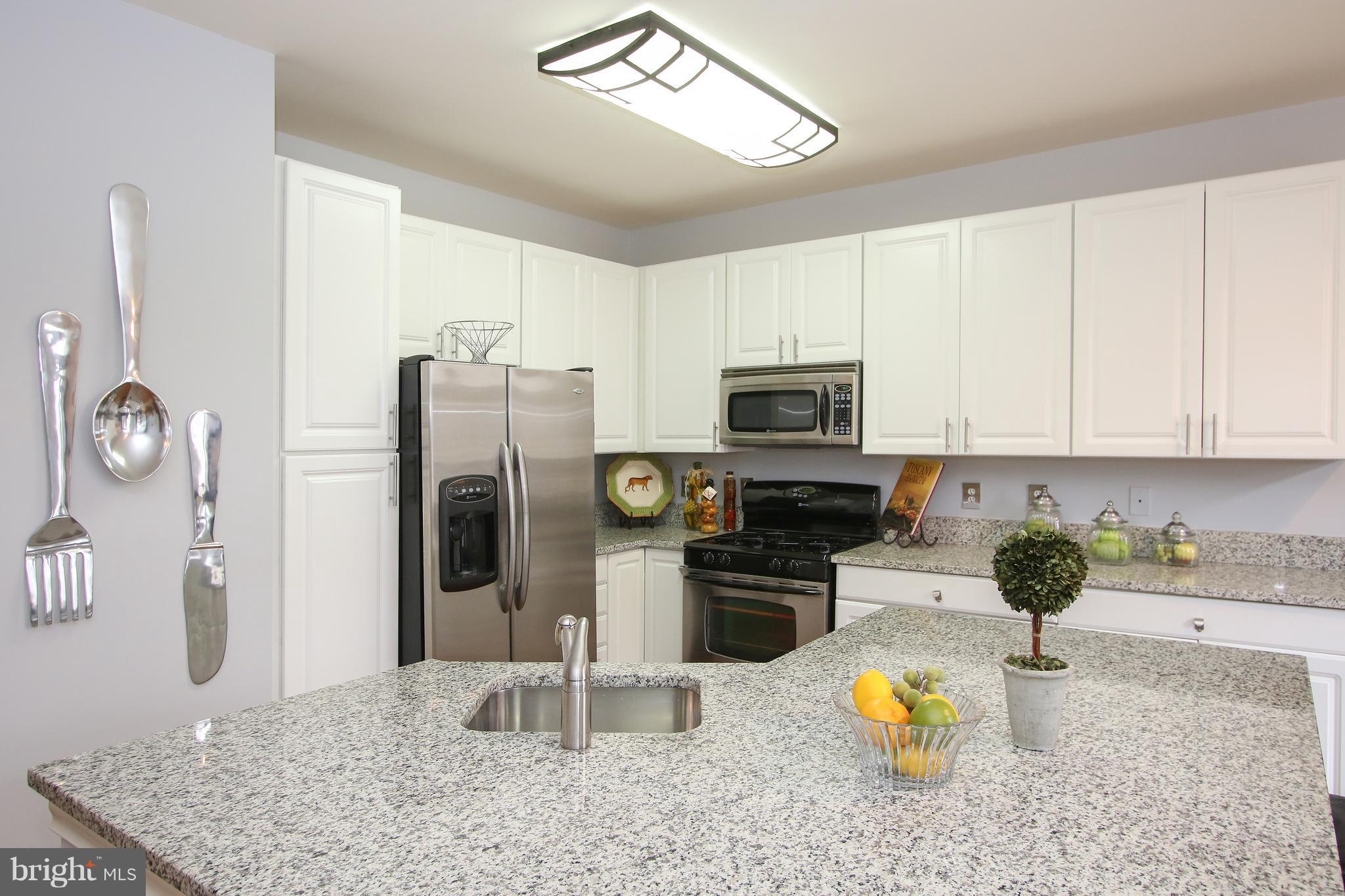 POTOMAC LAKES - Residential