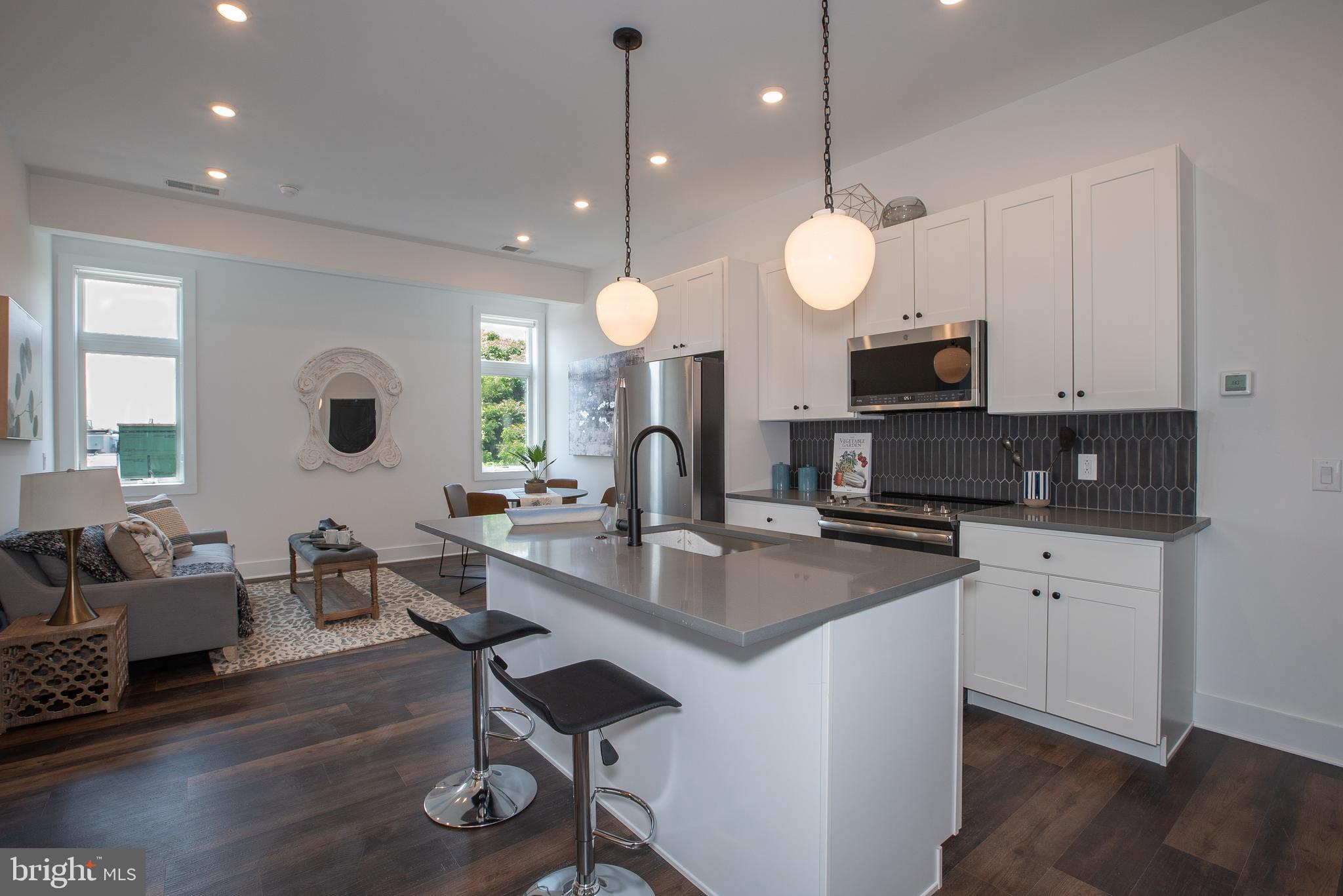 2940 W THOMPSON STREET UNIT 307