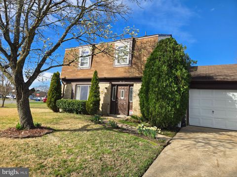 Photo of 913 Spring Garden Lane, VIRGINIA BEACH, VA 23452 (MLS # VAVB2000650)