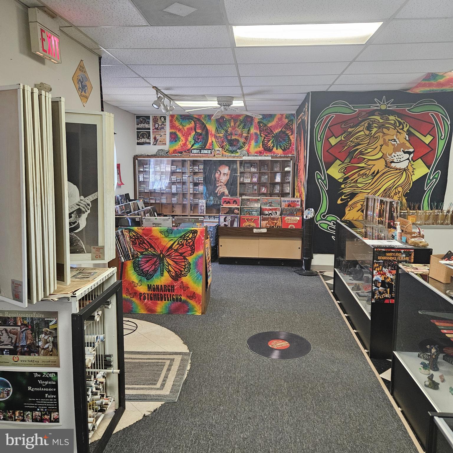 SAMANTHA'S CORNER - Commercial Sale