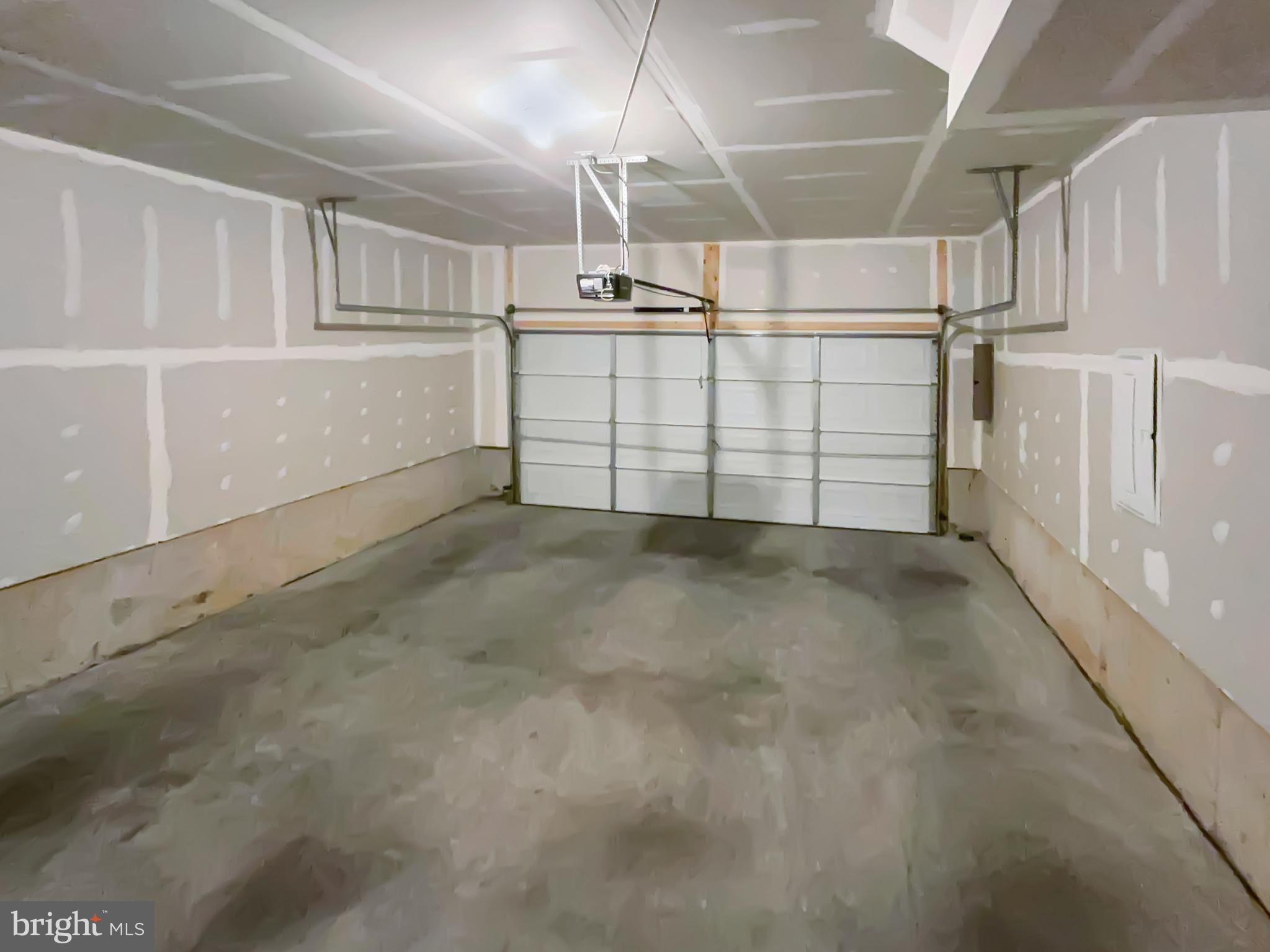 WOOD GLEN - Residential