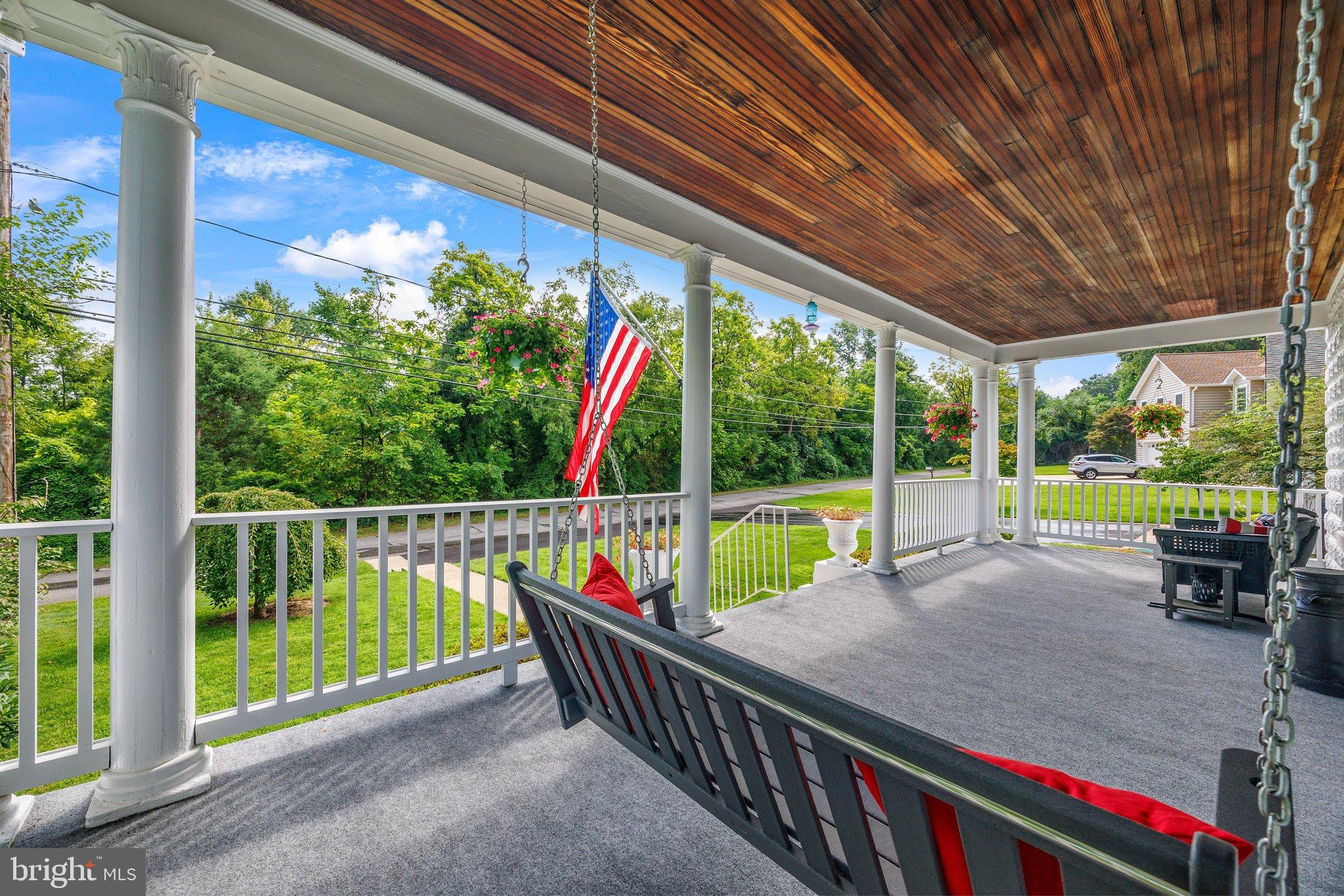 522 OLD HAMMONDS FERRY ROAD