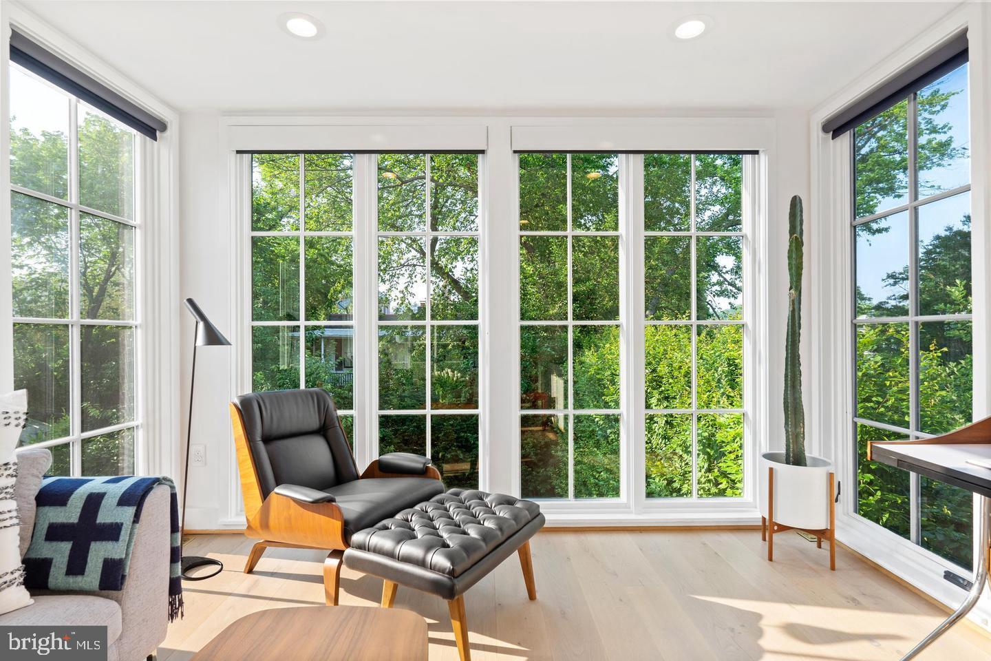 GEORGETOWN - Residential