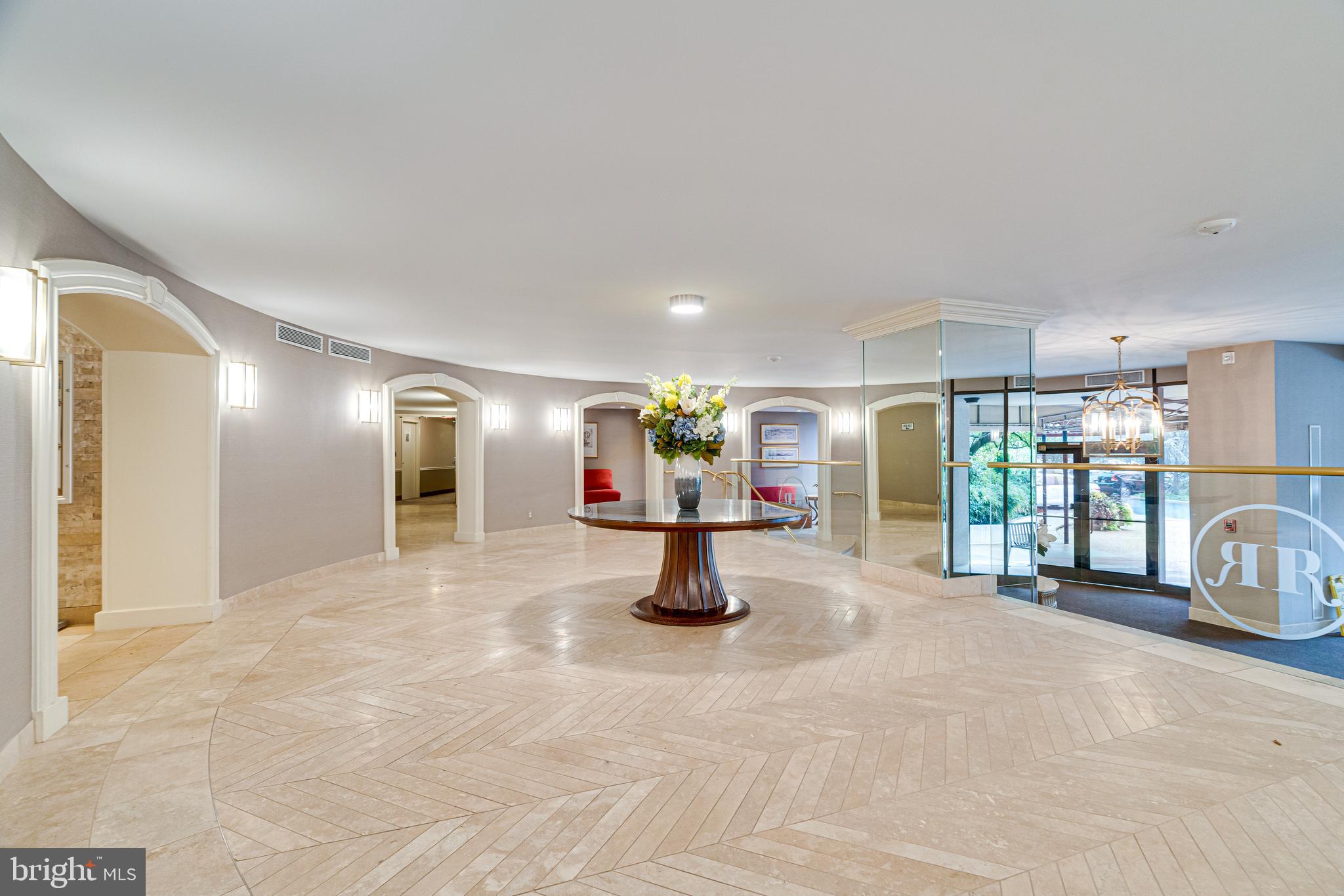 ROTONDA - Residential