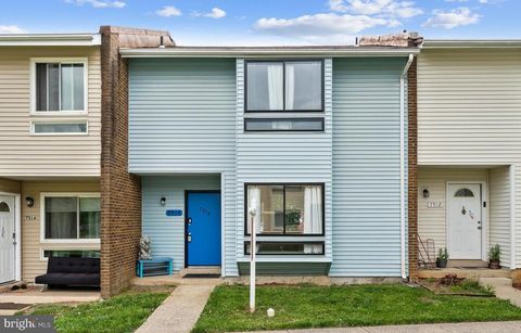 Photo of 7514 Clemson Court, MANASSAS, VA 20109 (MLS # VAPW2119588)