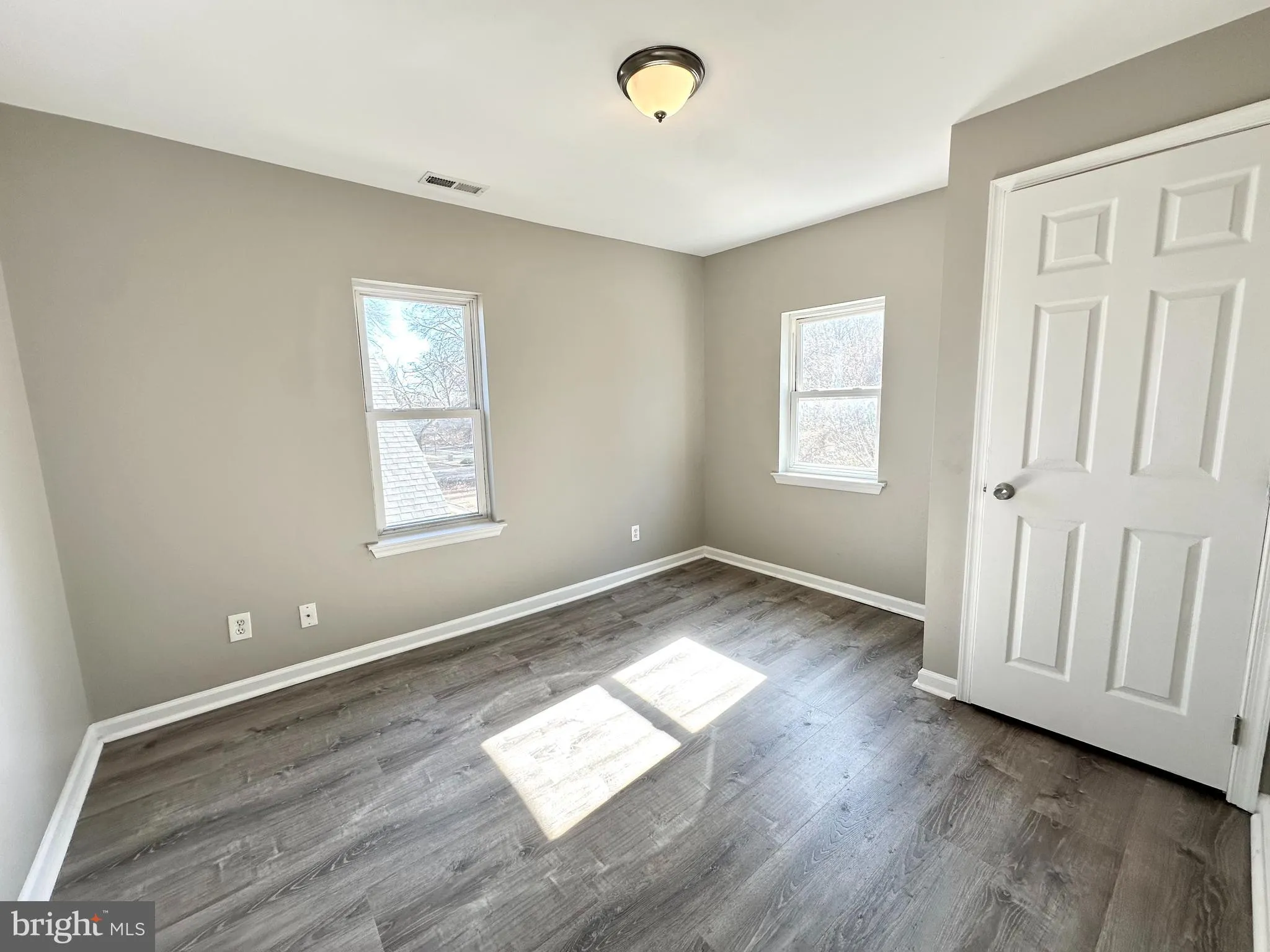 Pennsauken, New Jersey 08109, United States, 3 Bedrooms Bedrooms, ,2 BathroomsBathrooms,Residential,Active,85106