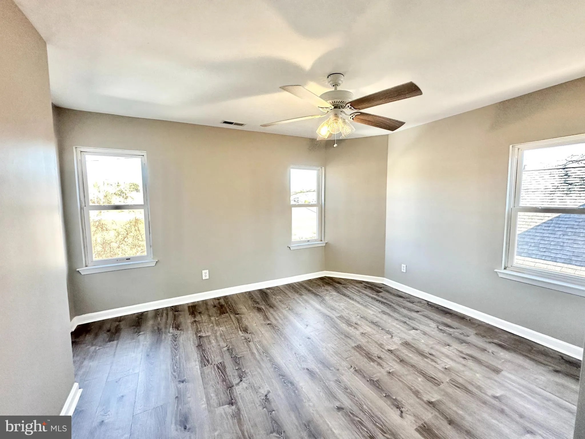 Pennsauken, New Jersey 08109, United States, 3 Bedrooms Bedrooms, ,2 BathroomsBathrooms,Residential,Active,85106